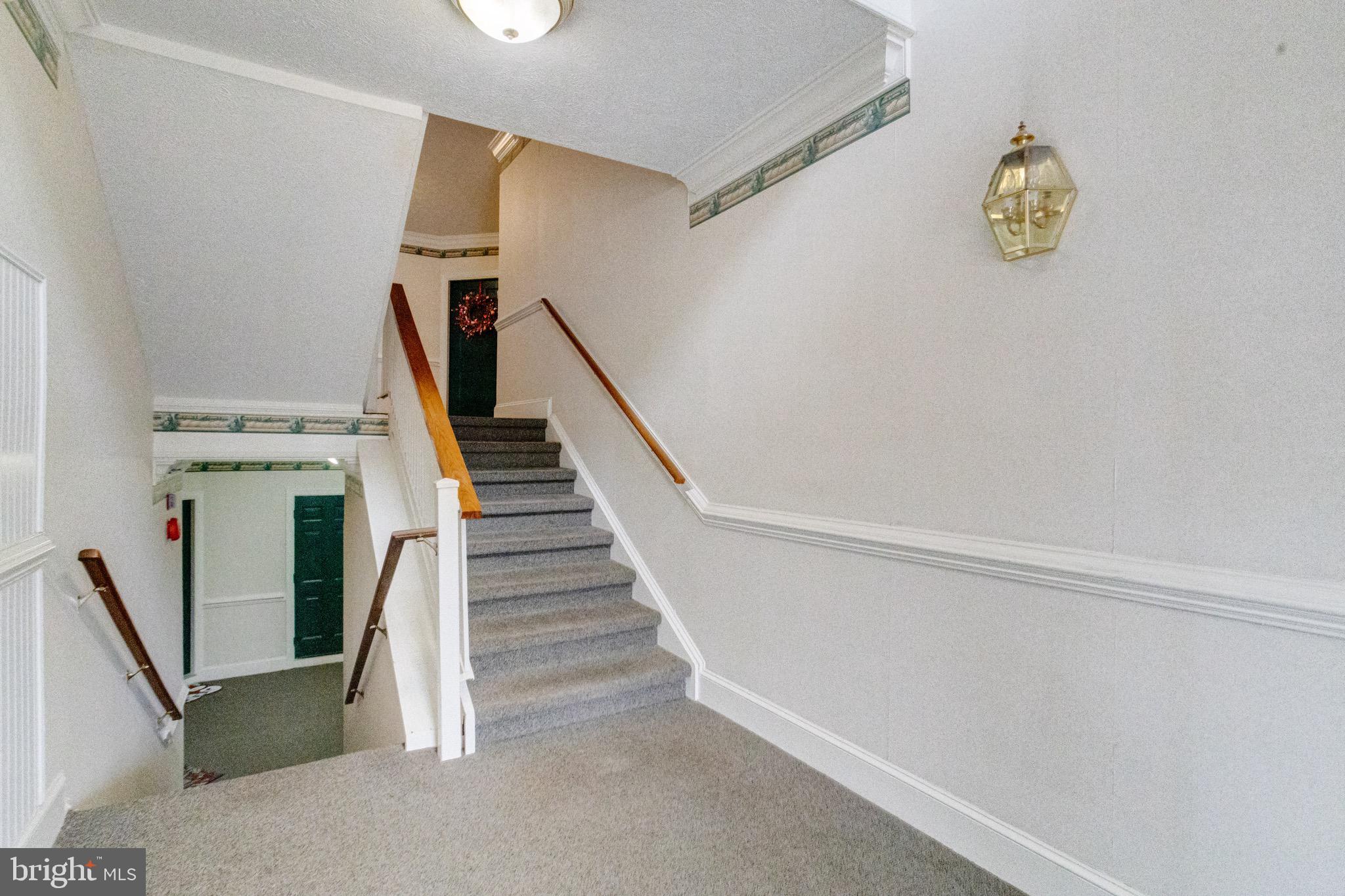 COUNTRY WALK - Residential