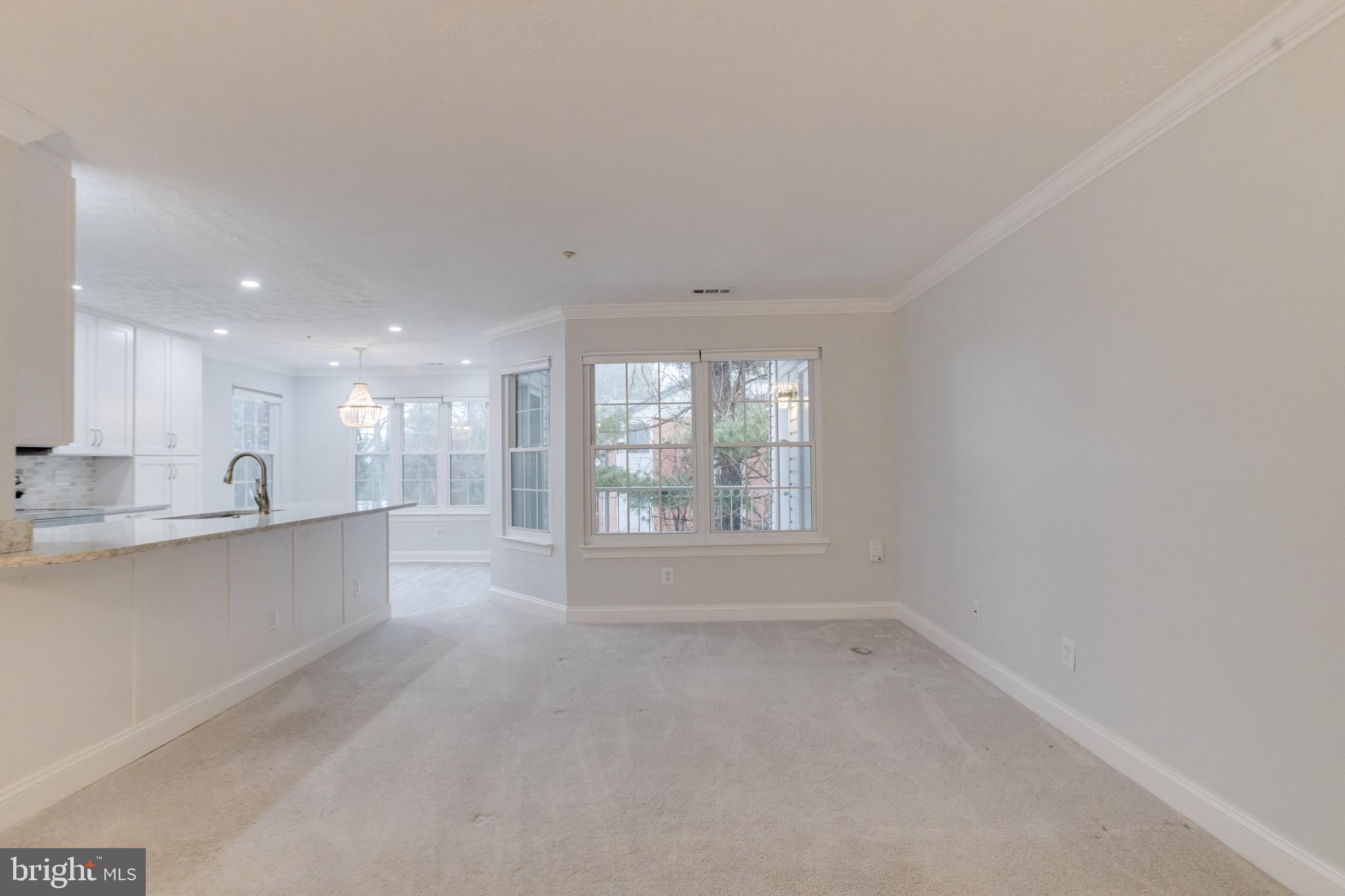 COUNTRY WALK - Residential