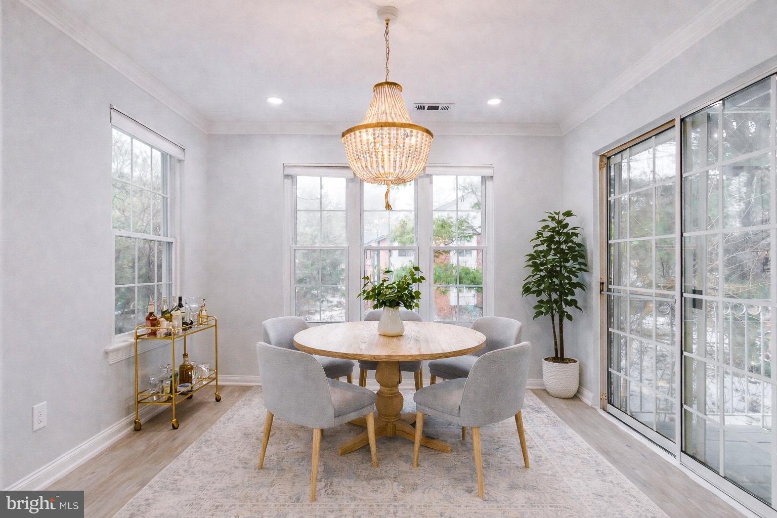 COUNTRY WALK - Residential