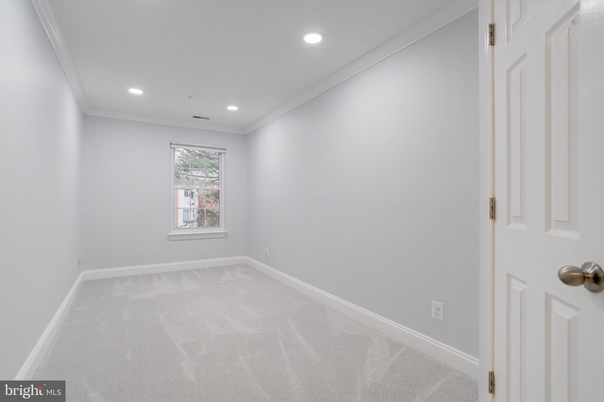 COUNTRY WALK - Residential