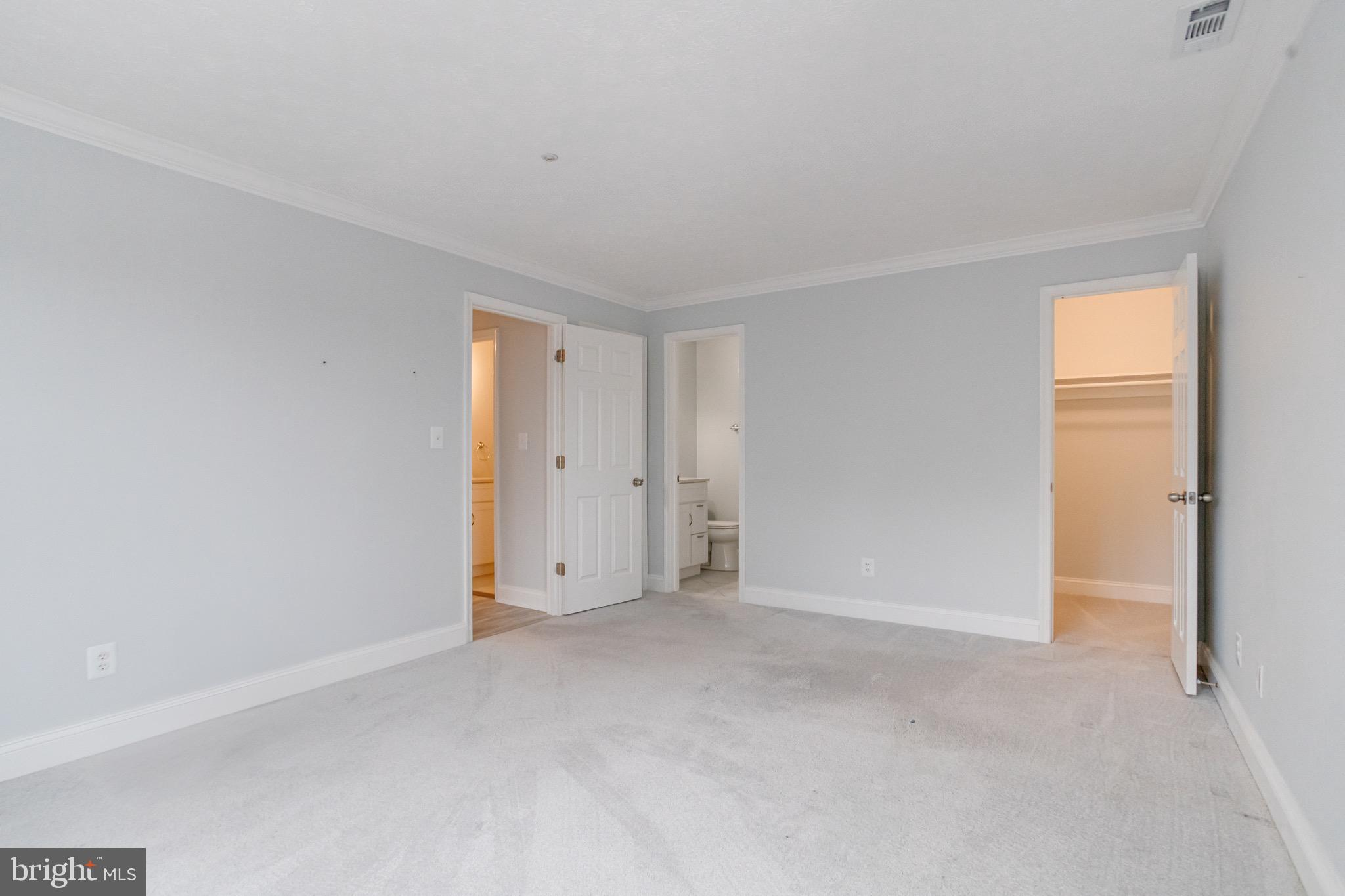 COUNTRY WALK - Residential