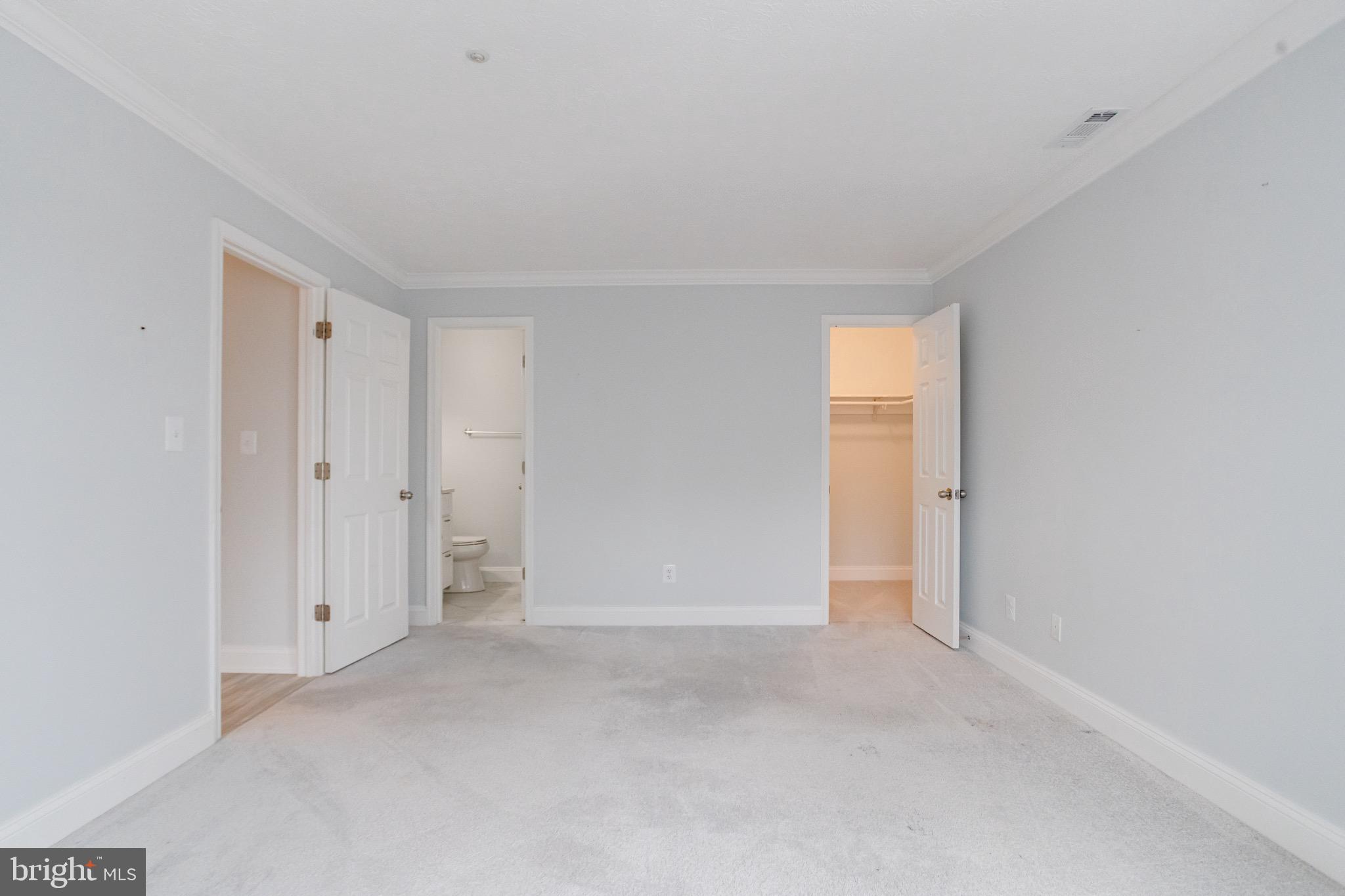 COUNTRY WALK - Residential