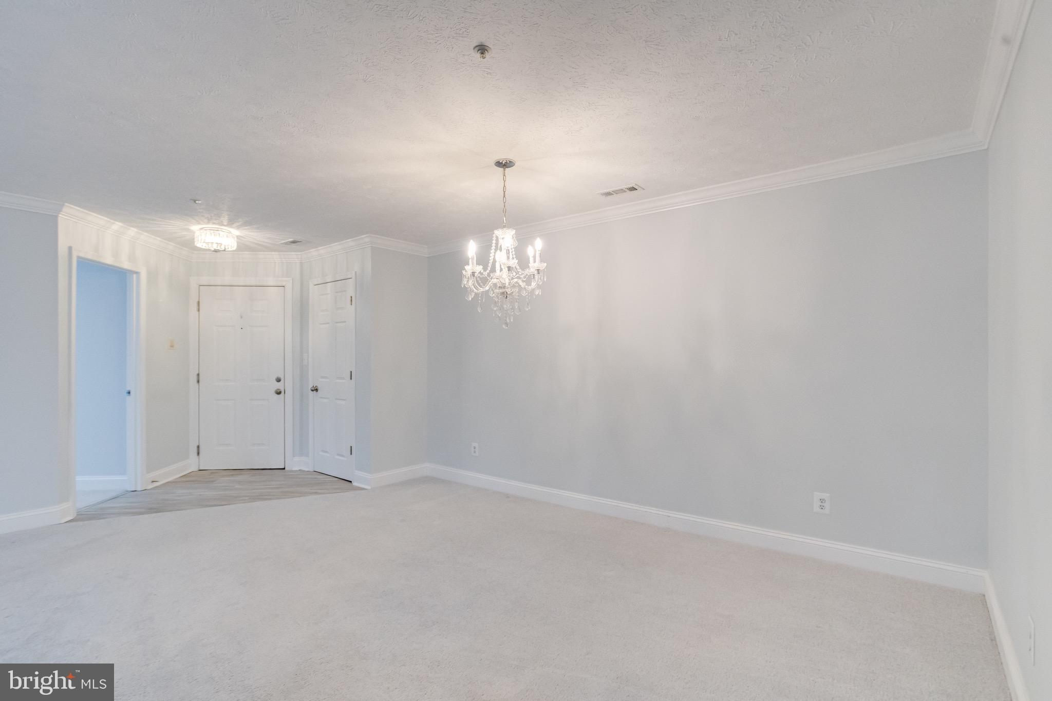 COUNTRY WALK - Residential