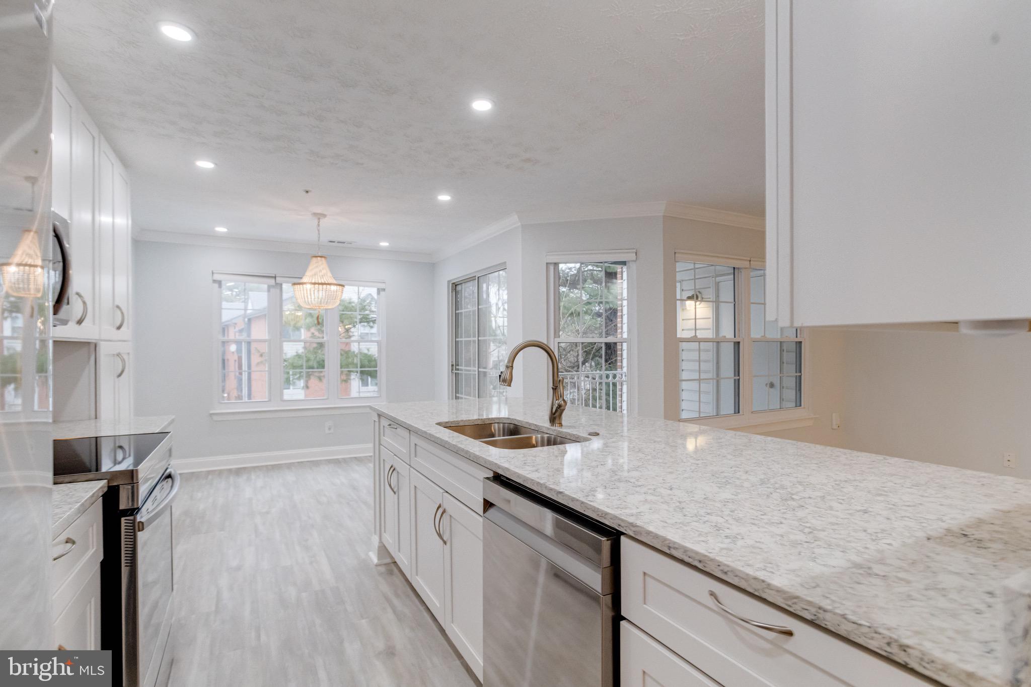 COUNTRY WALK - Residential