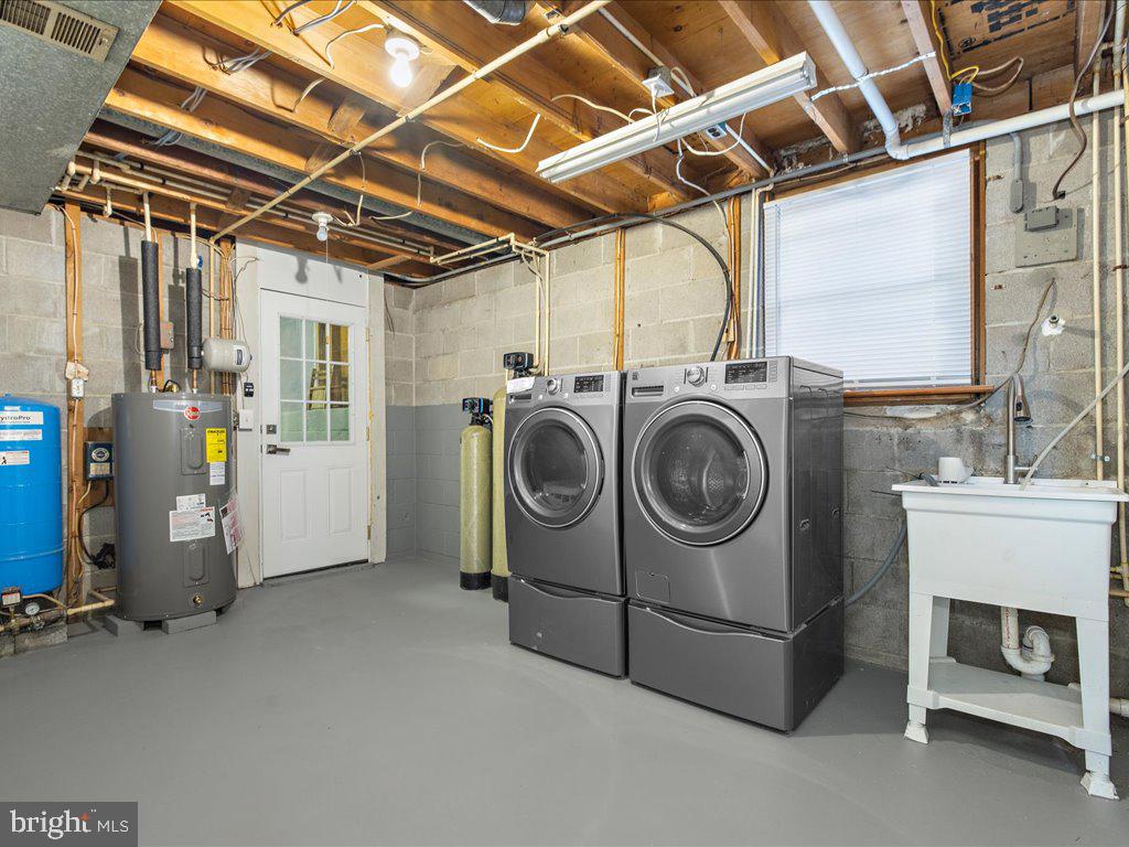 AURORA HILLS - Residential