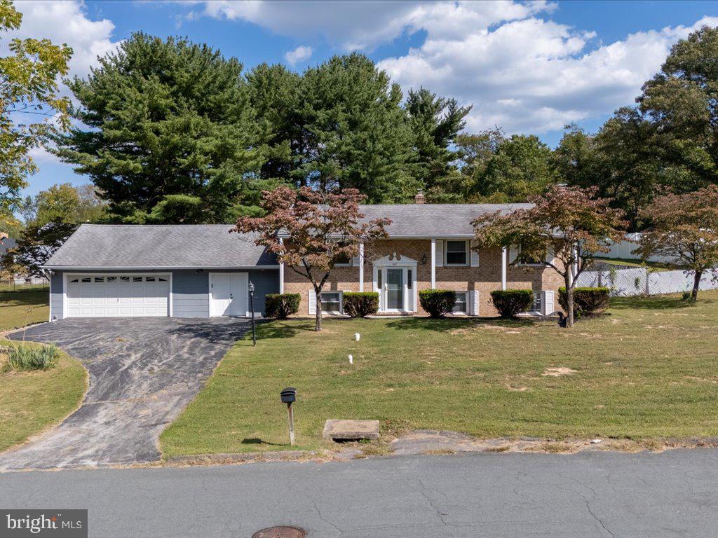 AURORA HILLS - Residential