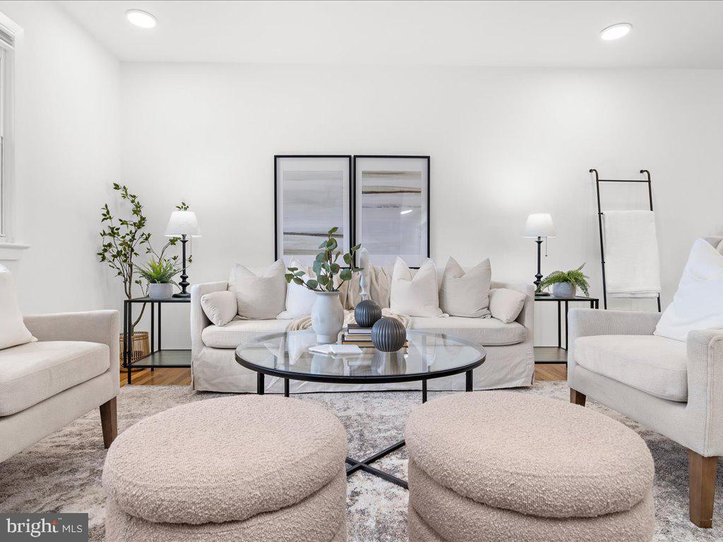 AURORA HILLS - Residential