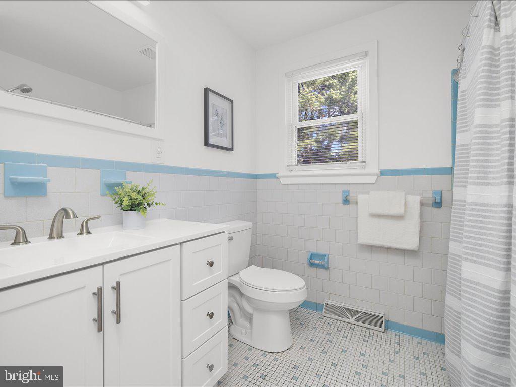 AURORA HILLS - Residential