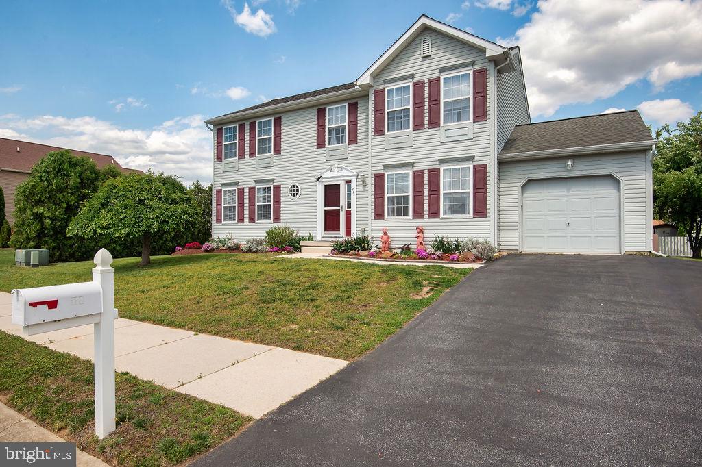 127 AMALFI DRIVE