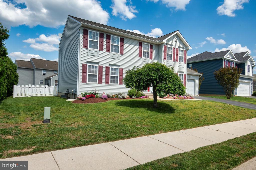 127 AMALFI DRIVE