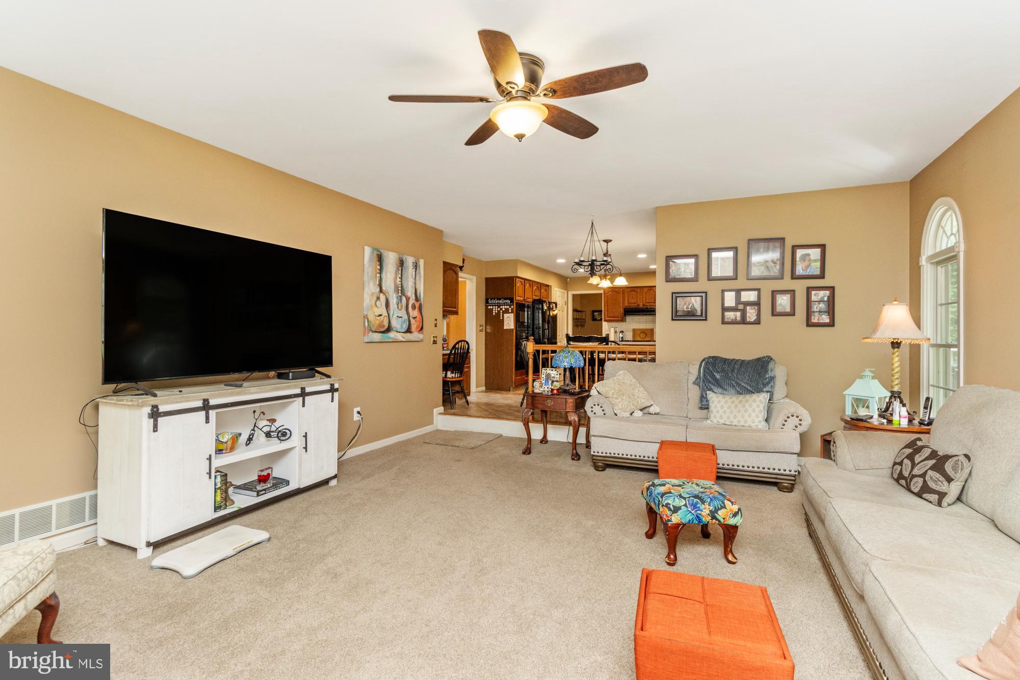SADDLE RIDGE - Residential