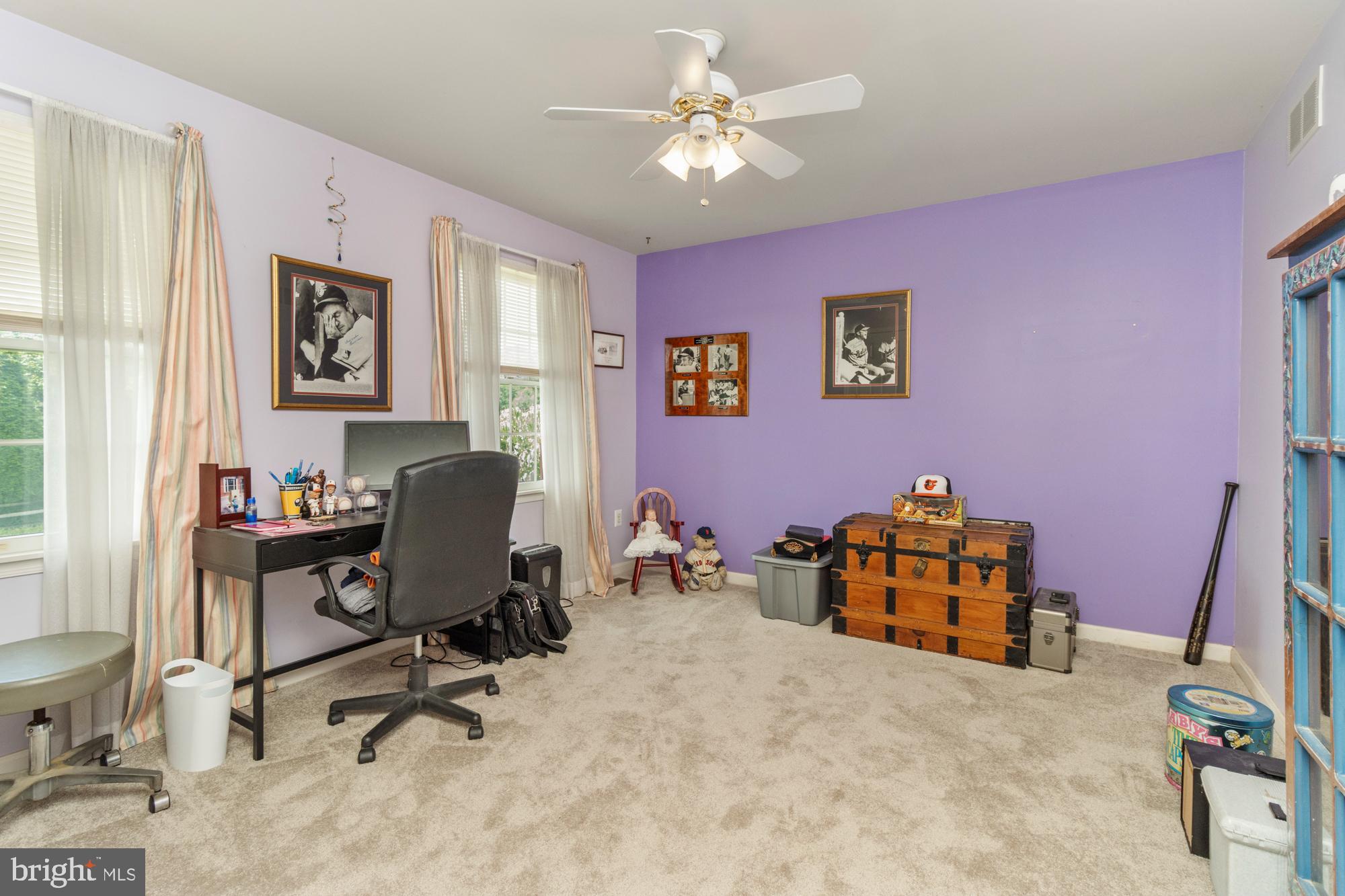SADDLE RIDGE - Residential