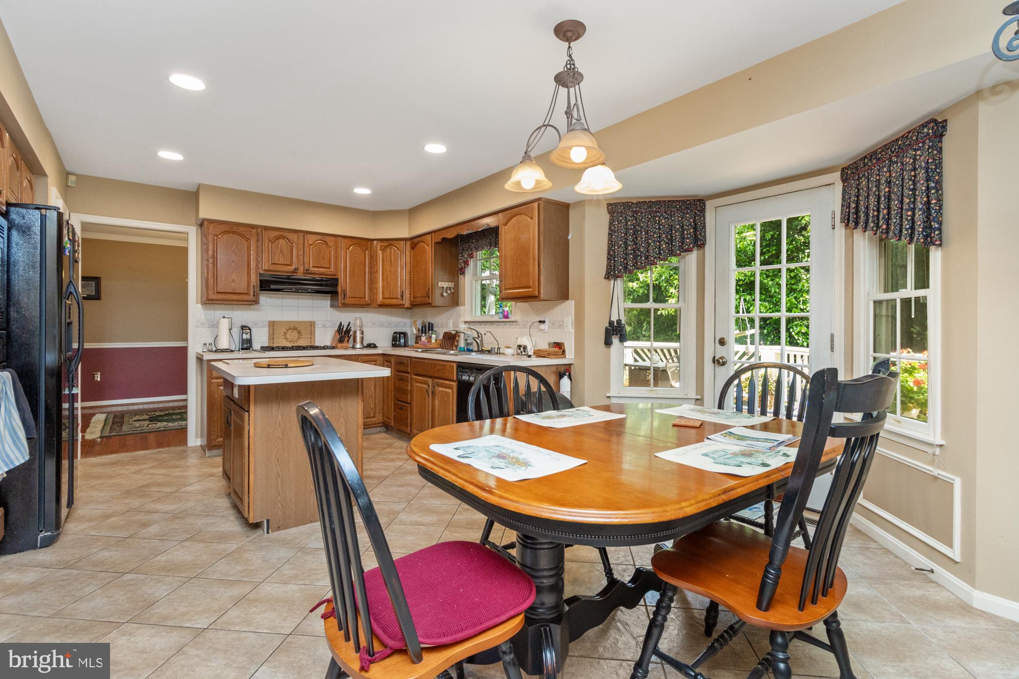 SADDLE RIDGE - Residential