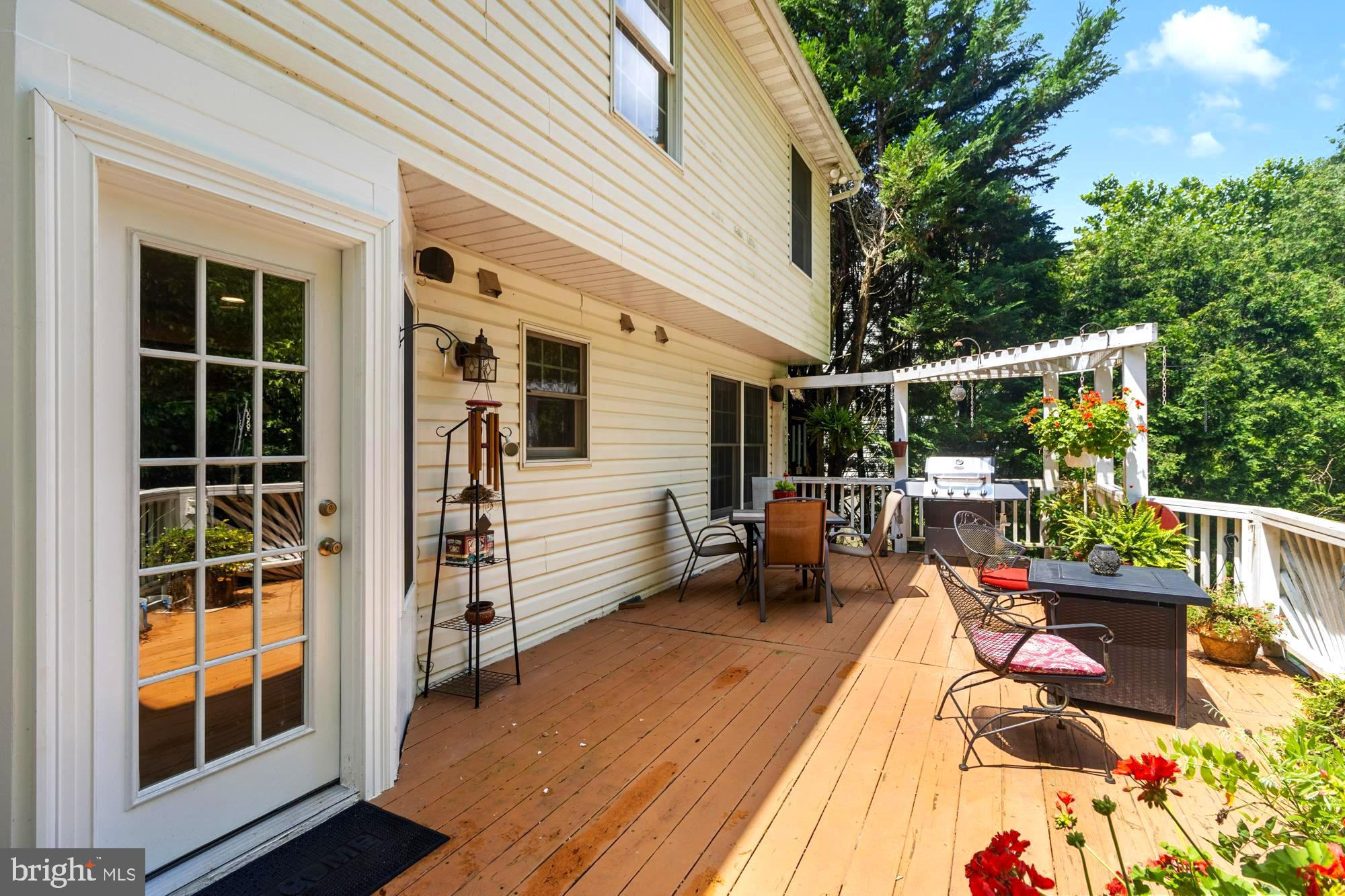 SADDLE RIDGE - Residential