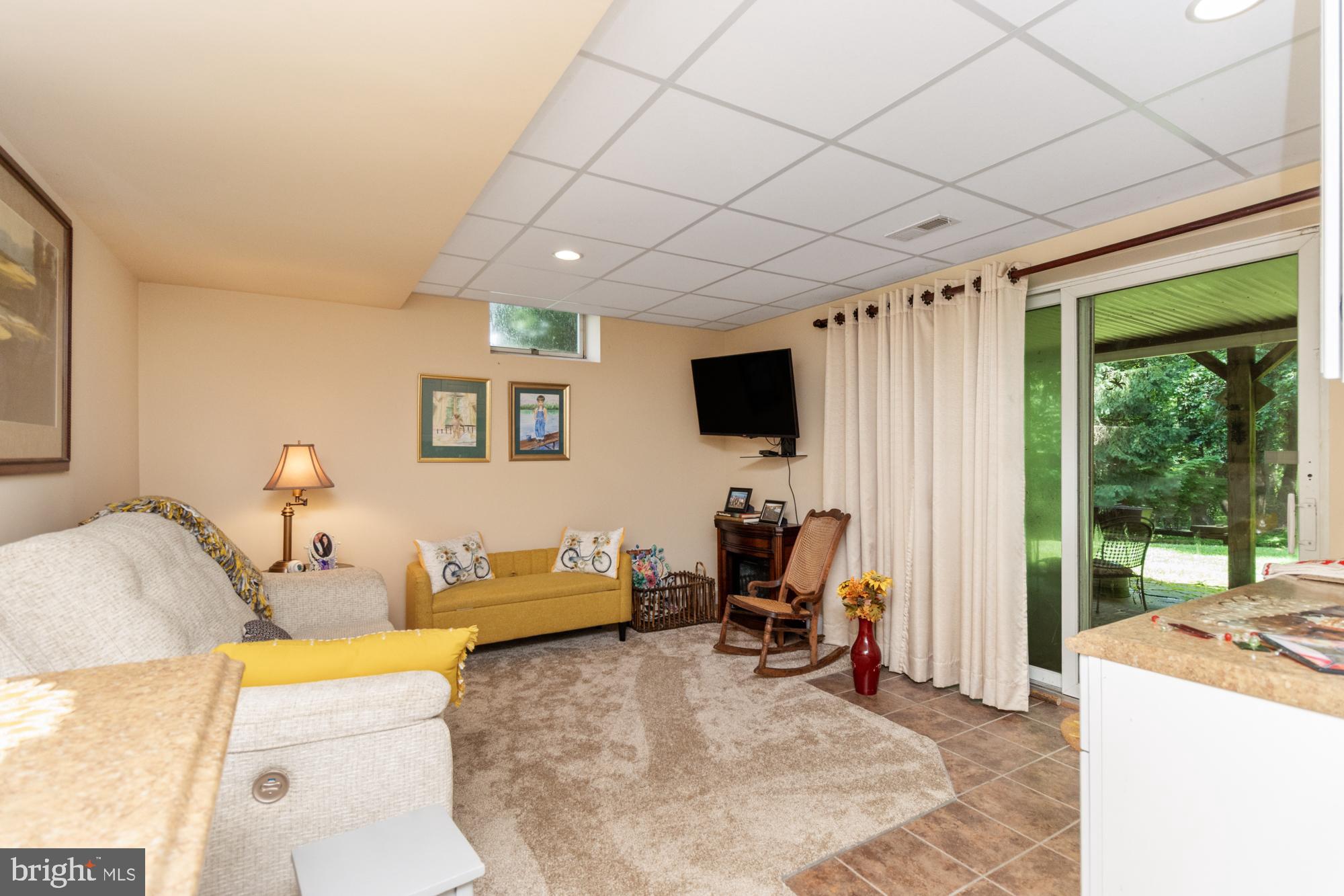 SADDLE RIDGE - Residential