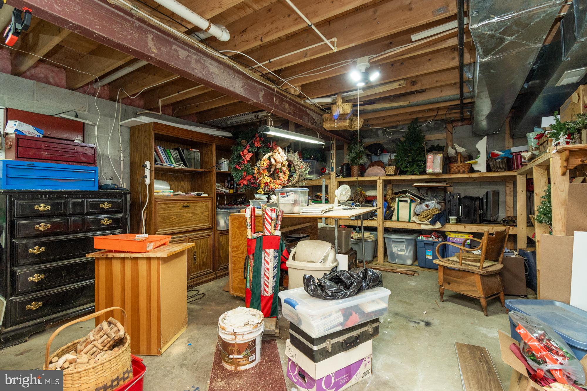 SADDLE RIDGE - Residential