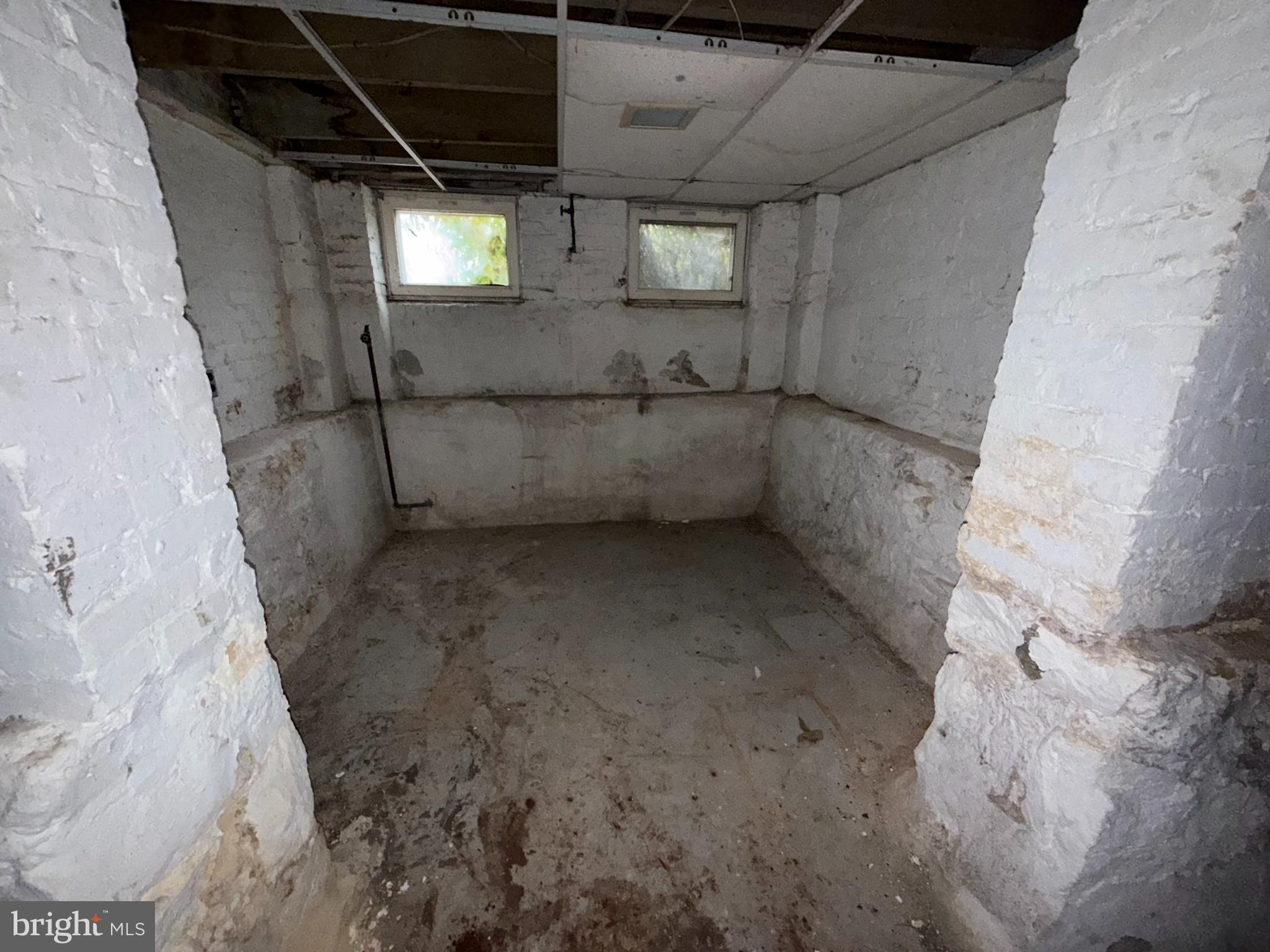 GOVANS - Residential