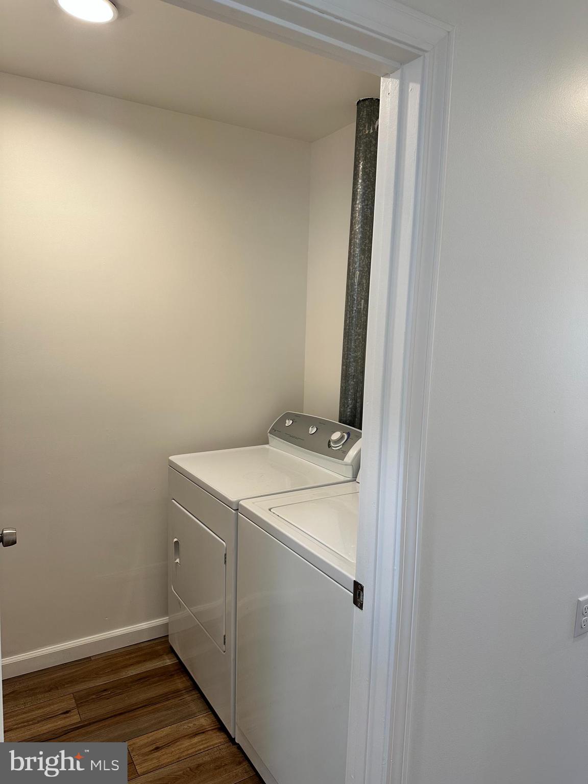 CRESTWOOD VILLAGE - Residential Lease