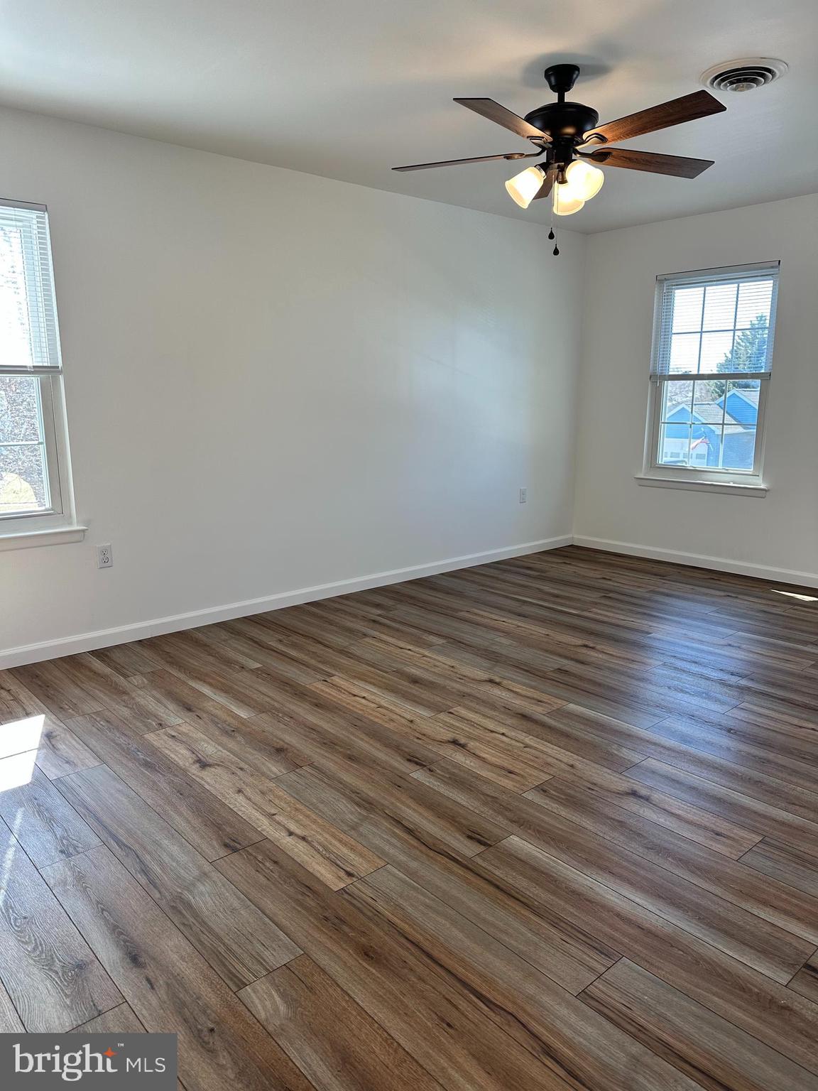 CRESTWOOD VILLAGE - Residential Lease