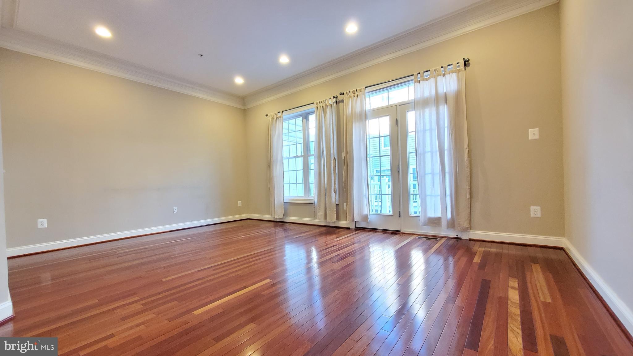 HIDDEN CREEK - Residential Lease