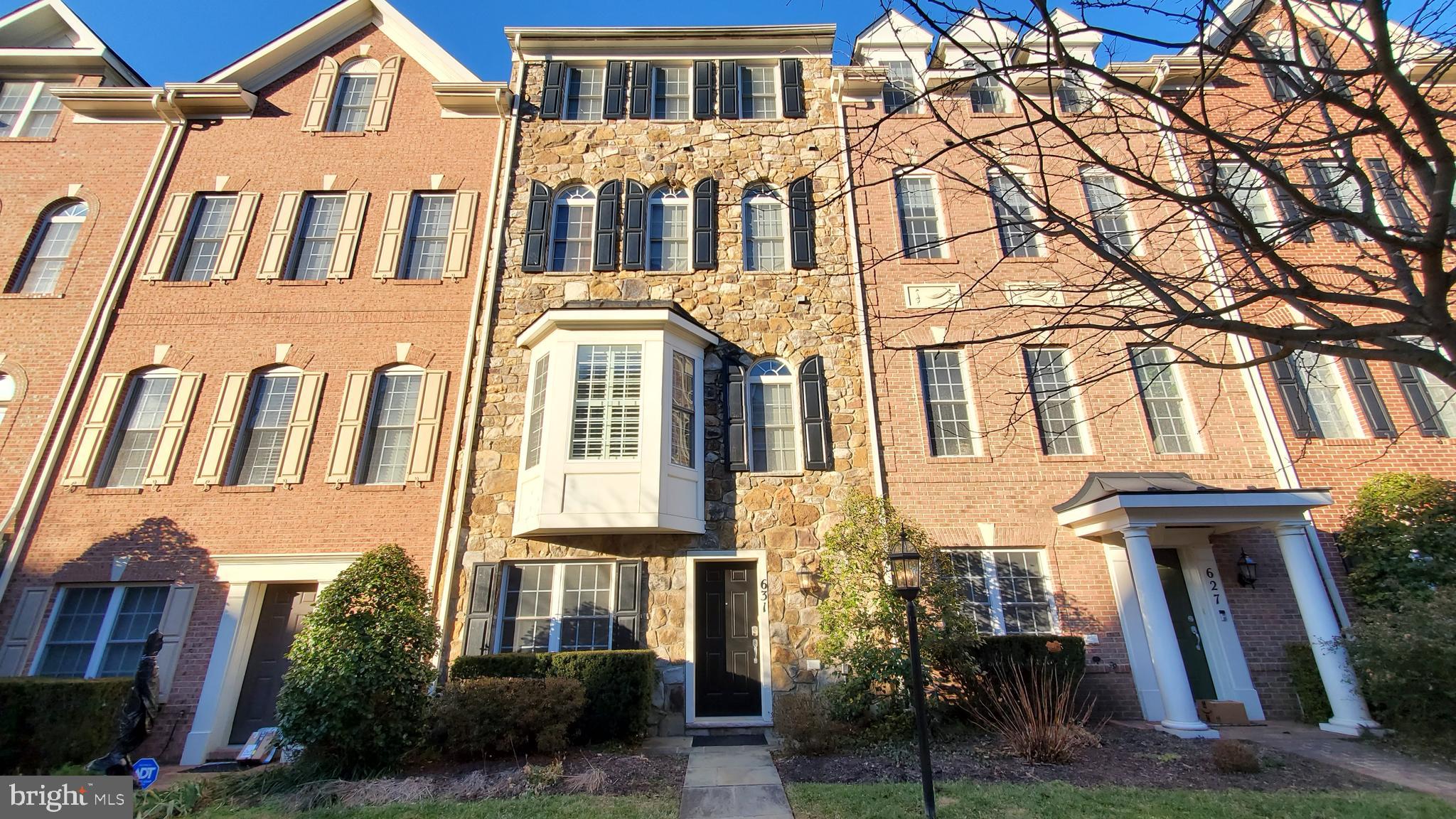 HIDDEN CREEK - Residential Lease