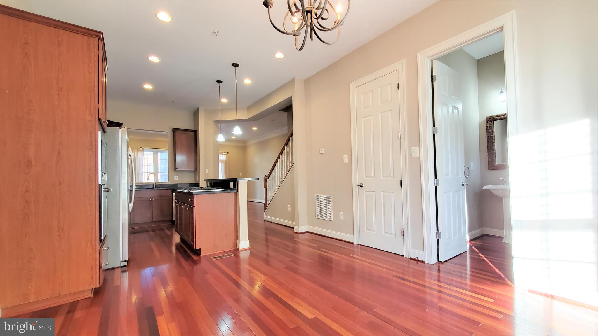 HIDDEN CREEK - Residential Lease