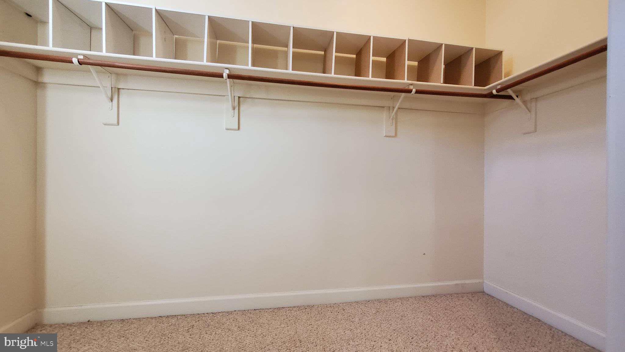 HIDDEN CREEK - Residential Lease