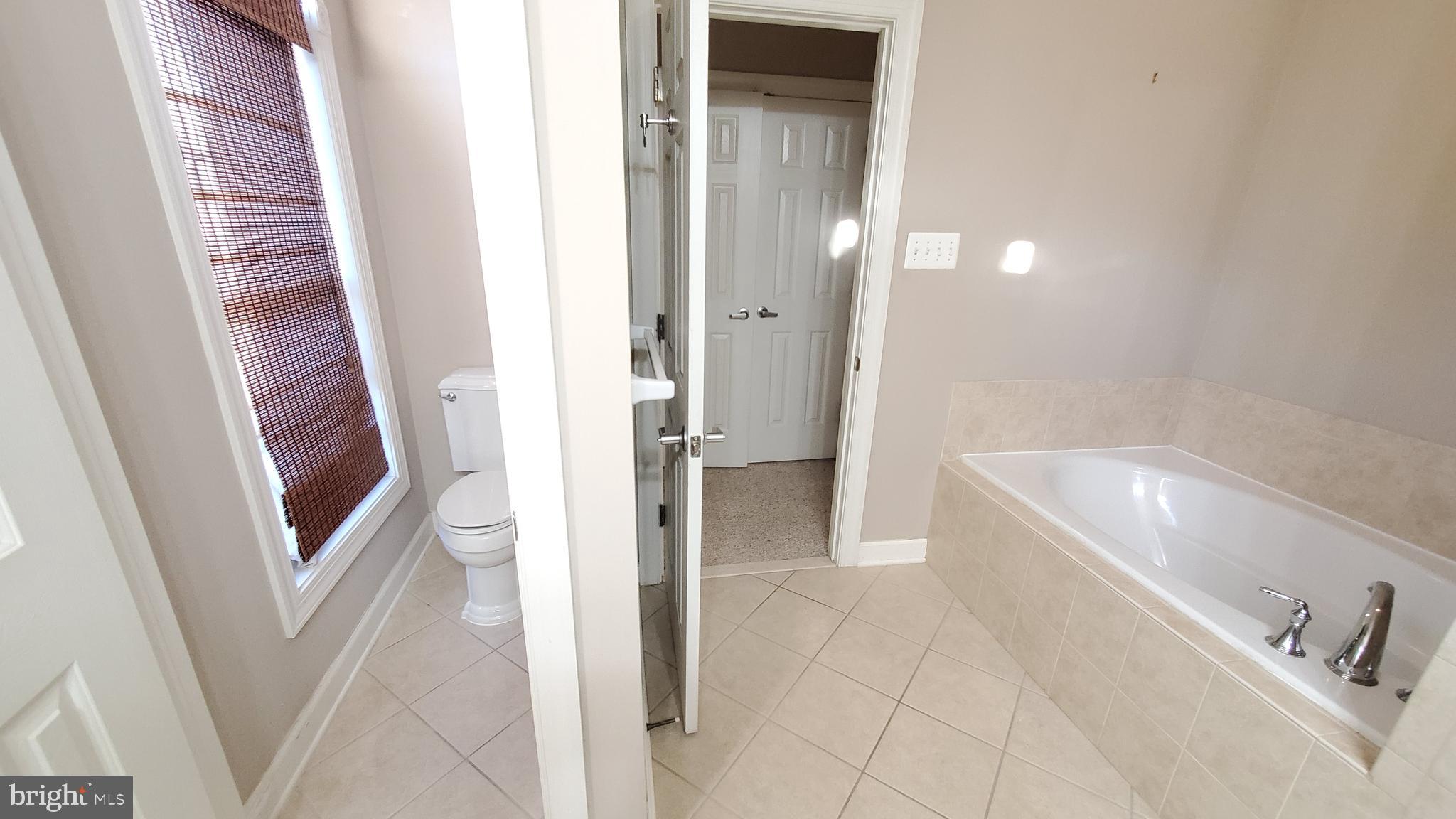 HIDDEN CREEK - Residential Lease