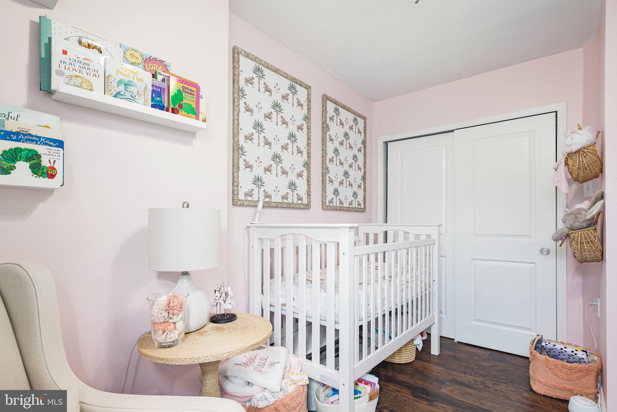 GIRARD ESTATES - Residential