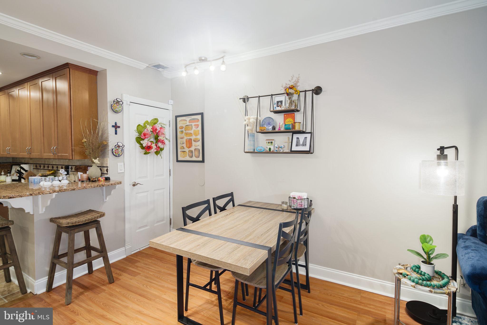 GIRARD ESTATES - Residential