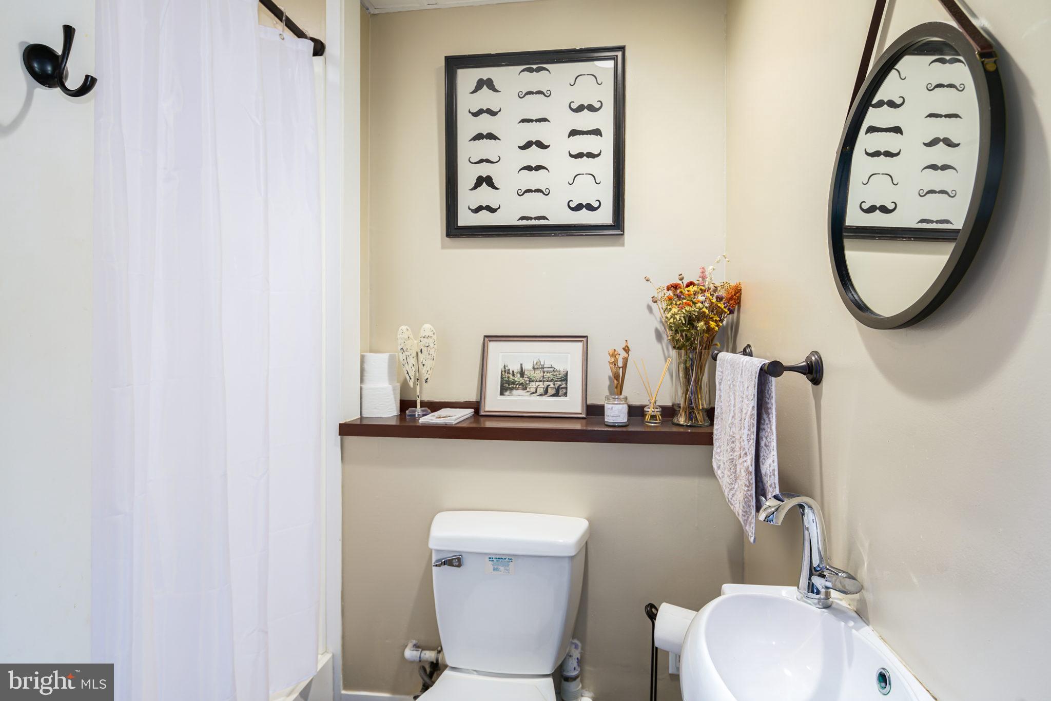 GIRARD ESTATES - Residential