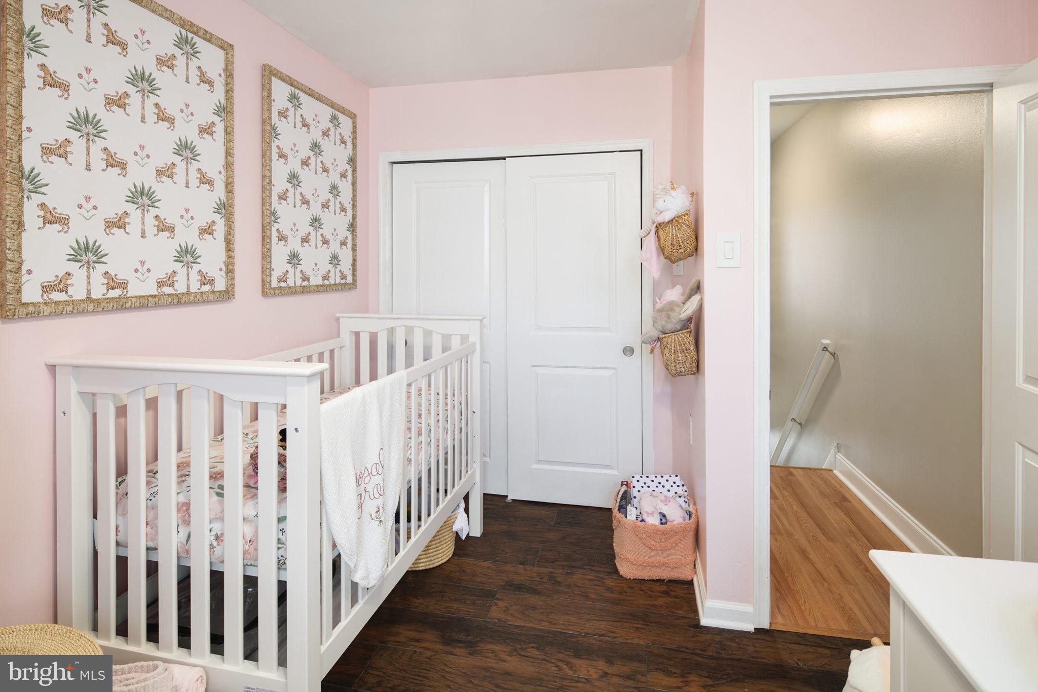 GIRARD ESTATES - Residential