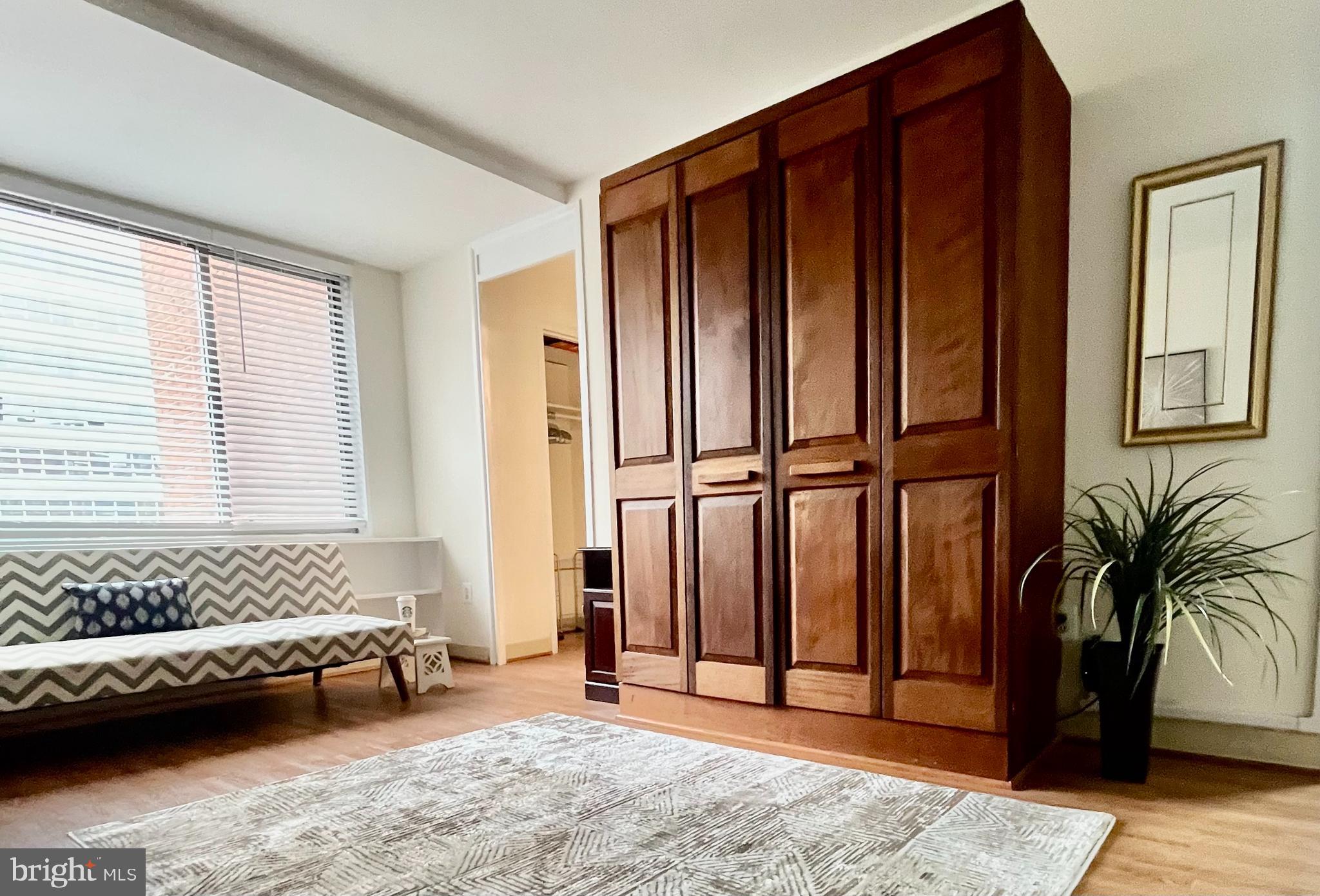 RIVER PLACE - Residential