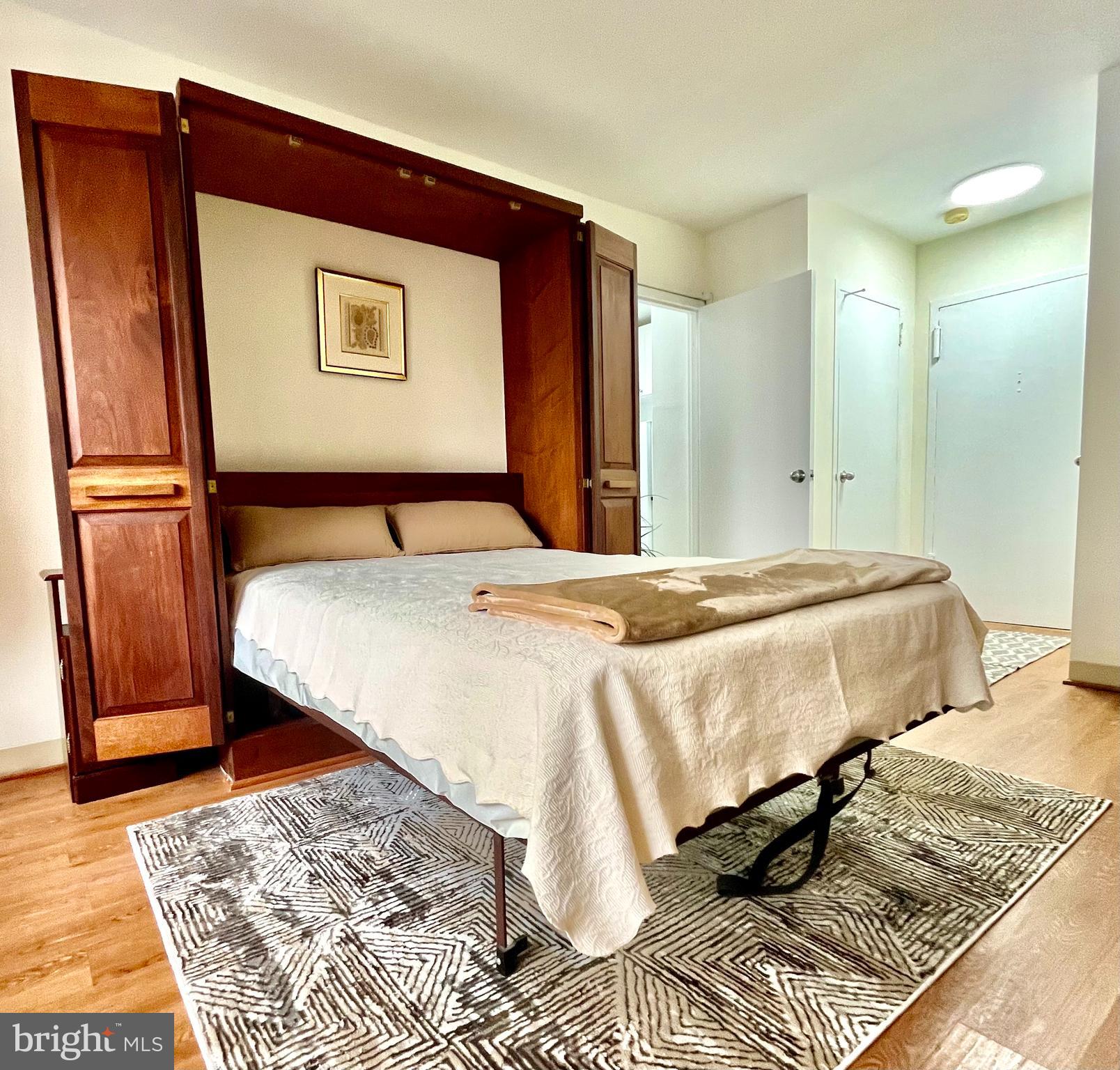 RIVER PLACE - Residential