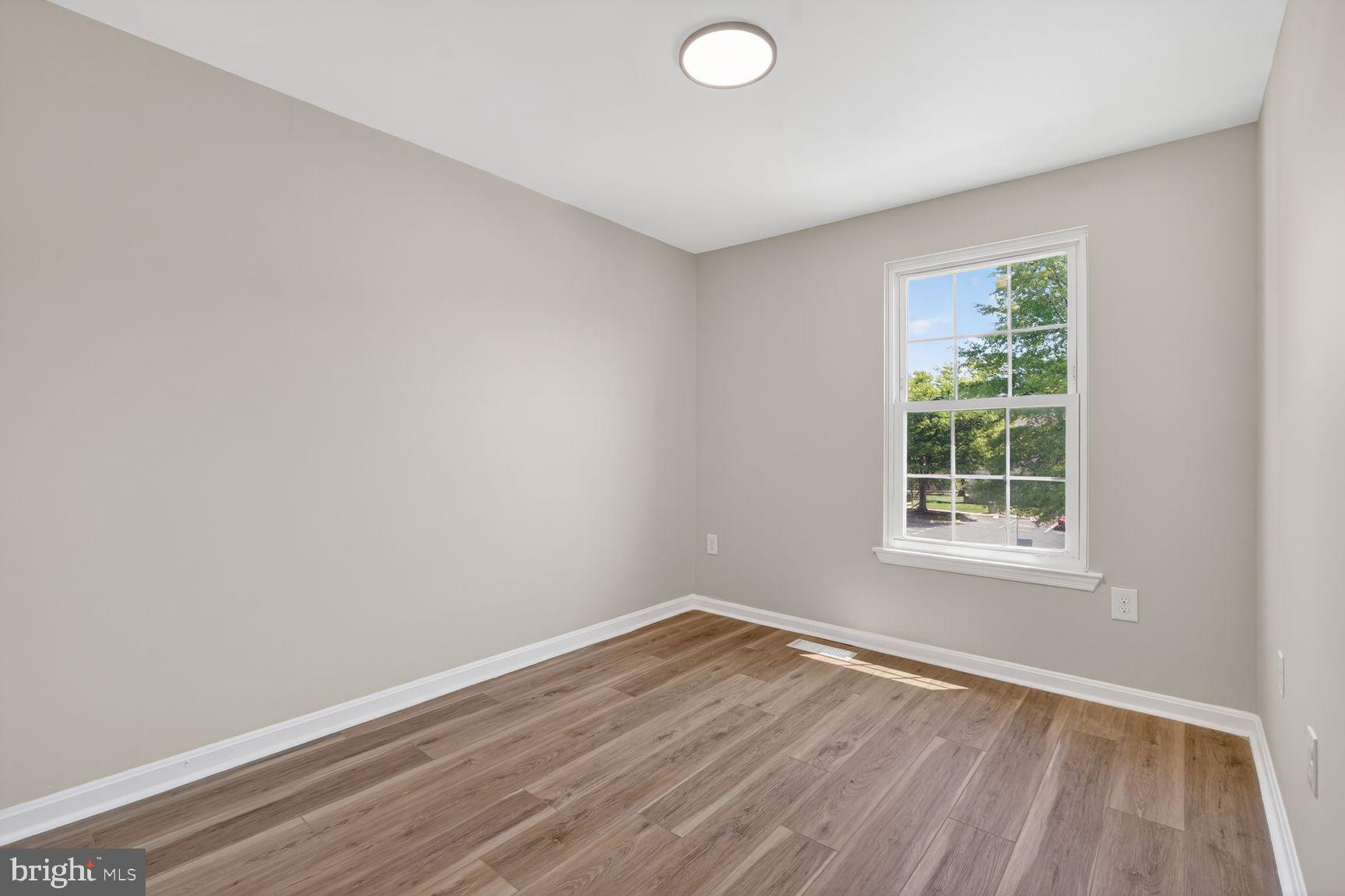 HALLOWELL - Residential