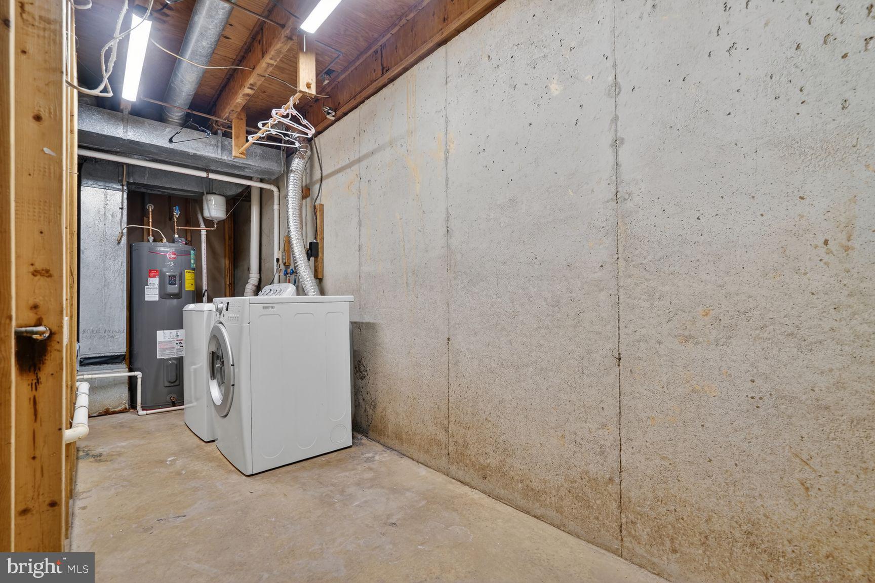 HALLOWELL - Residential