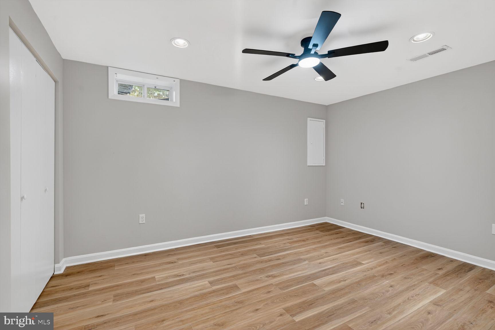 HALLOWELL - Residential