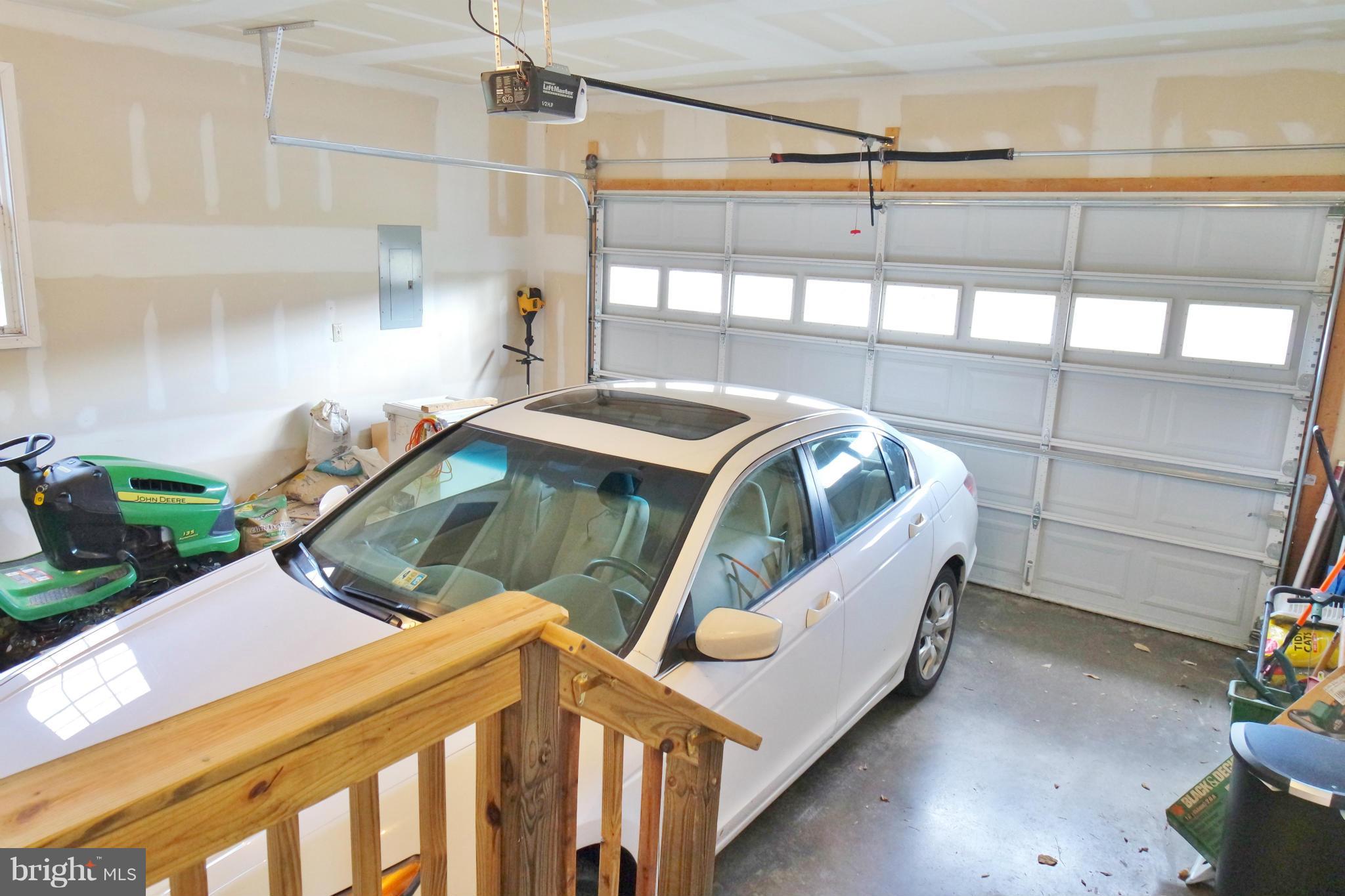 WOODLAWN ESTATES - Residential