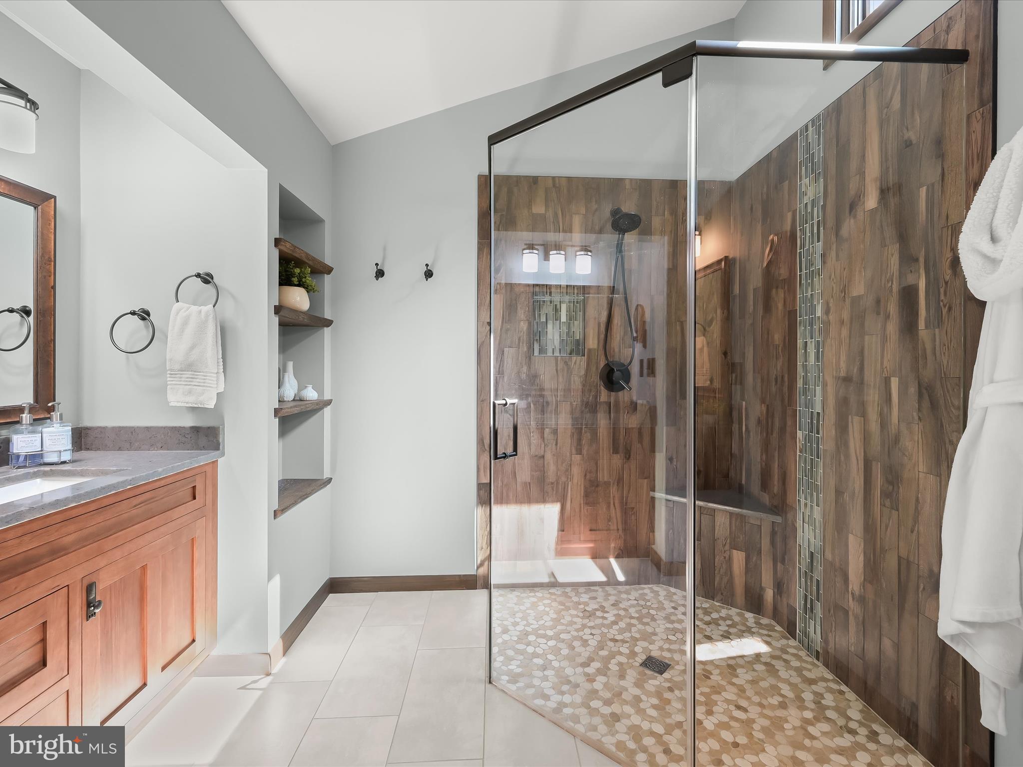 CABIN RIVER FARMS - Residential