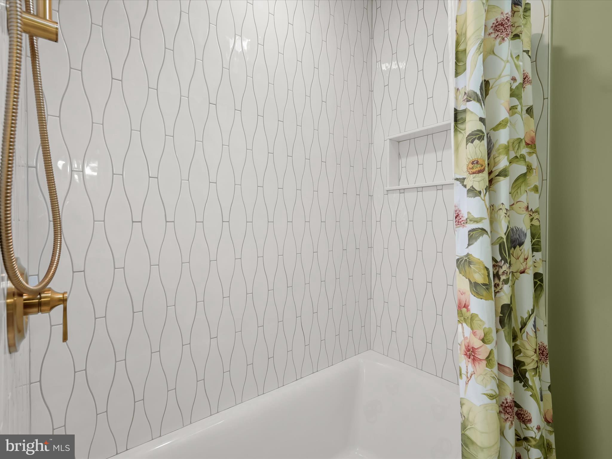 CABIN RIVER FARMS - Residential