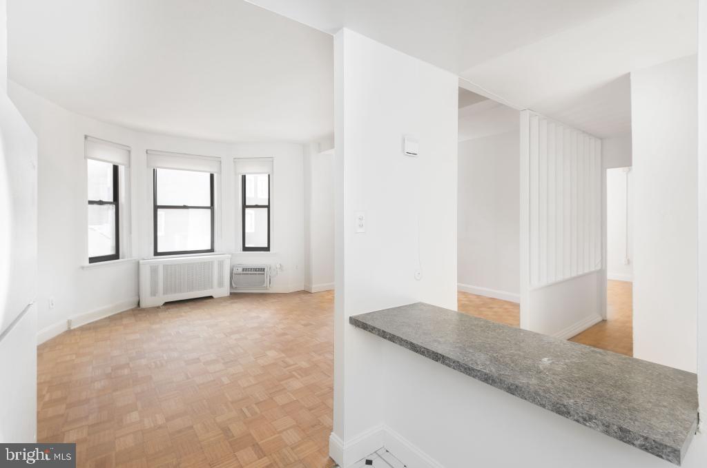 CENTER CITY - Residential Lease