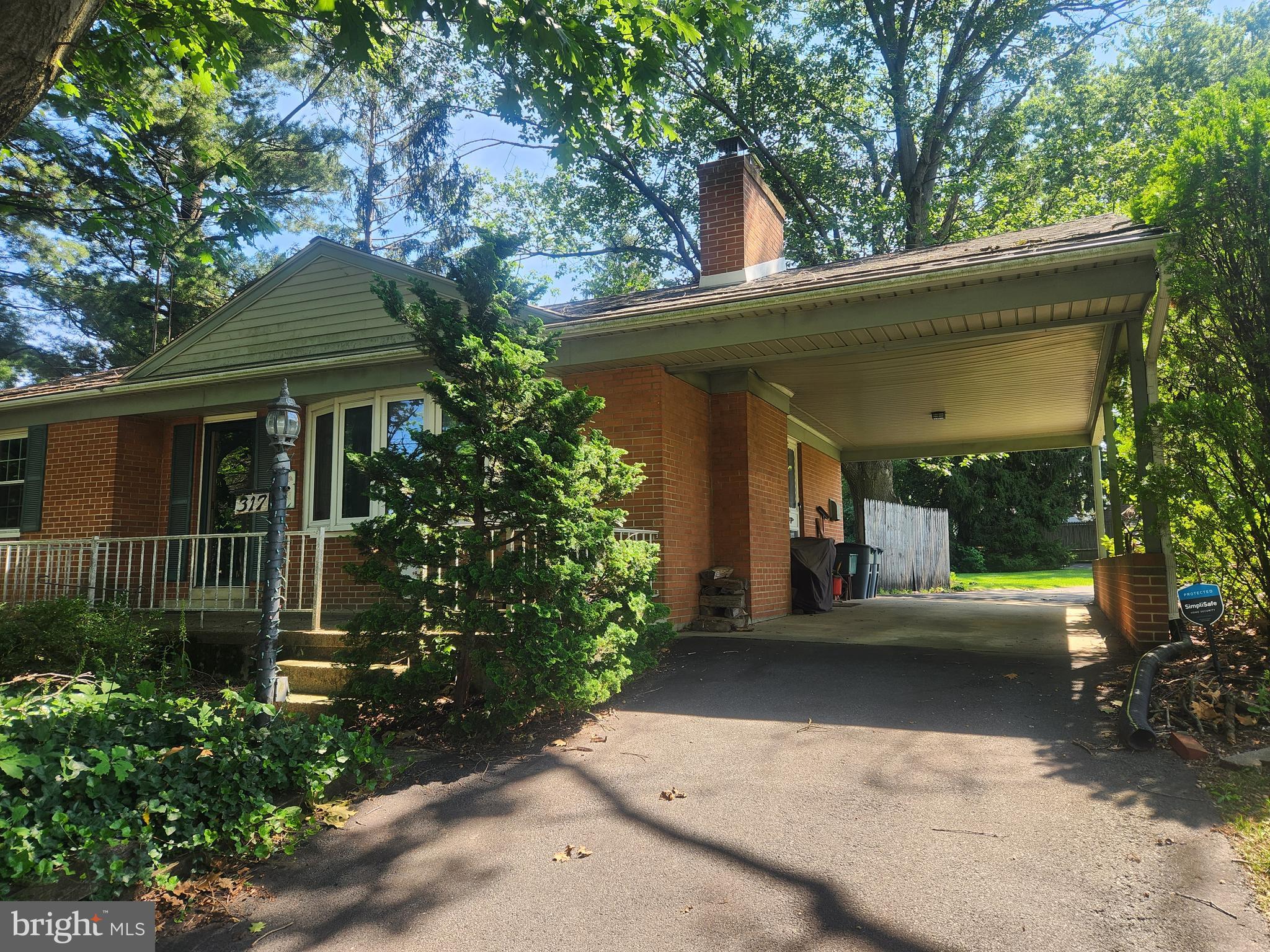 317 S 10TH STREET