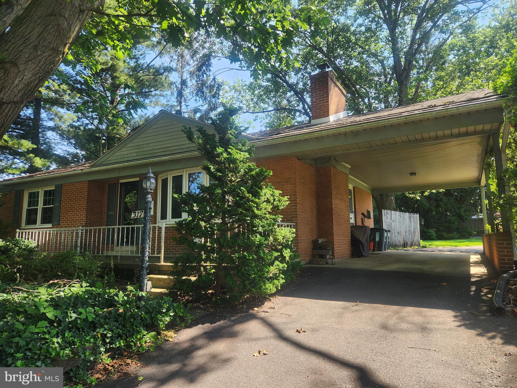 317 S 10TH STREET