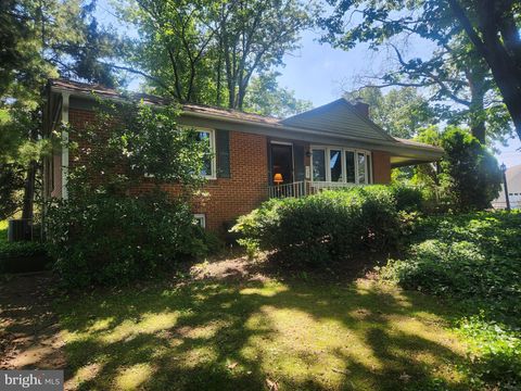 Photo of 317 S 10th Street, AKRON, PA 17501 (MLS # PALA2072530)