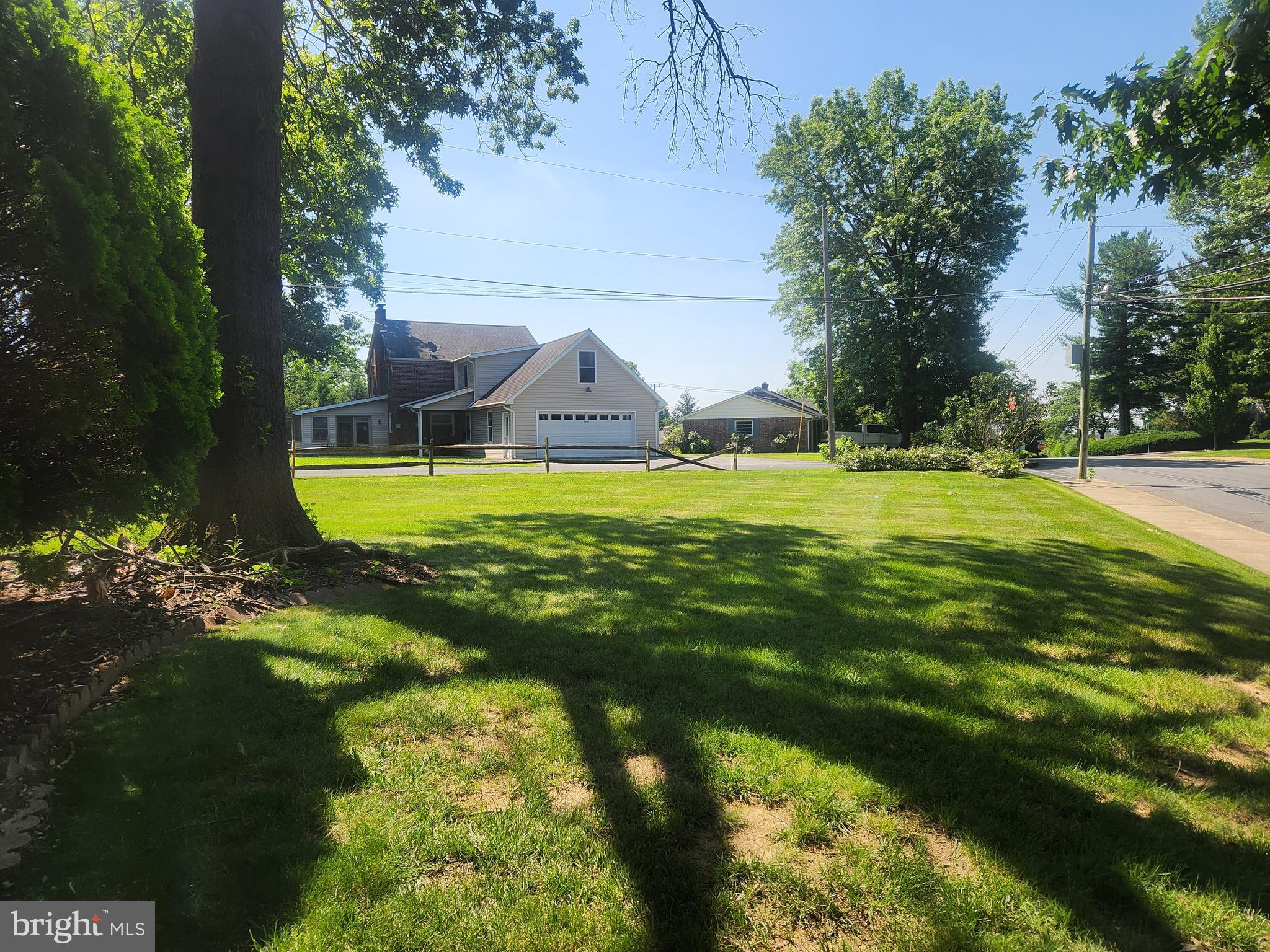 317 S 10TH STREET