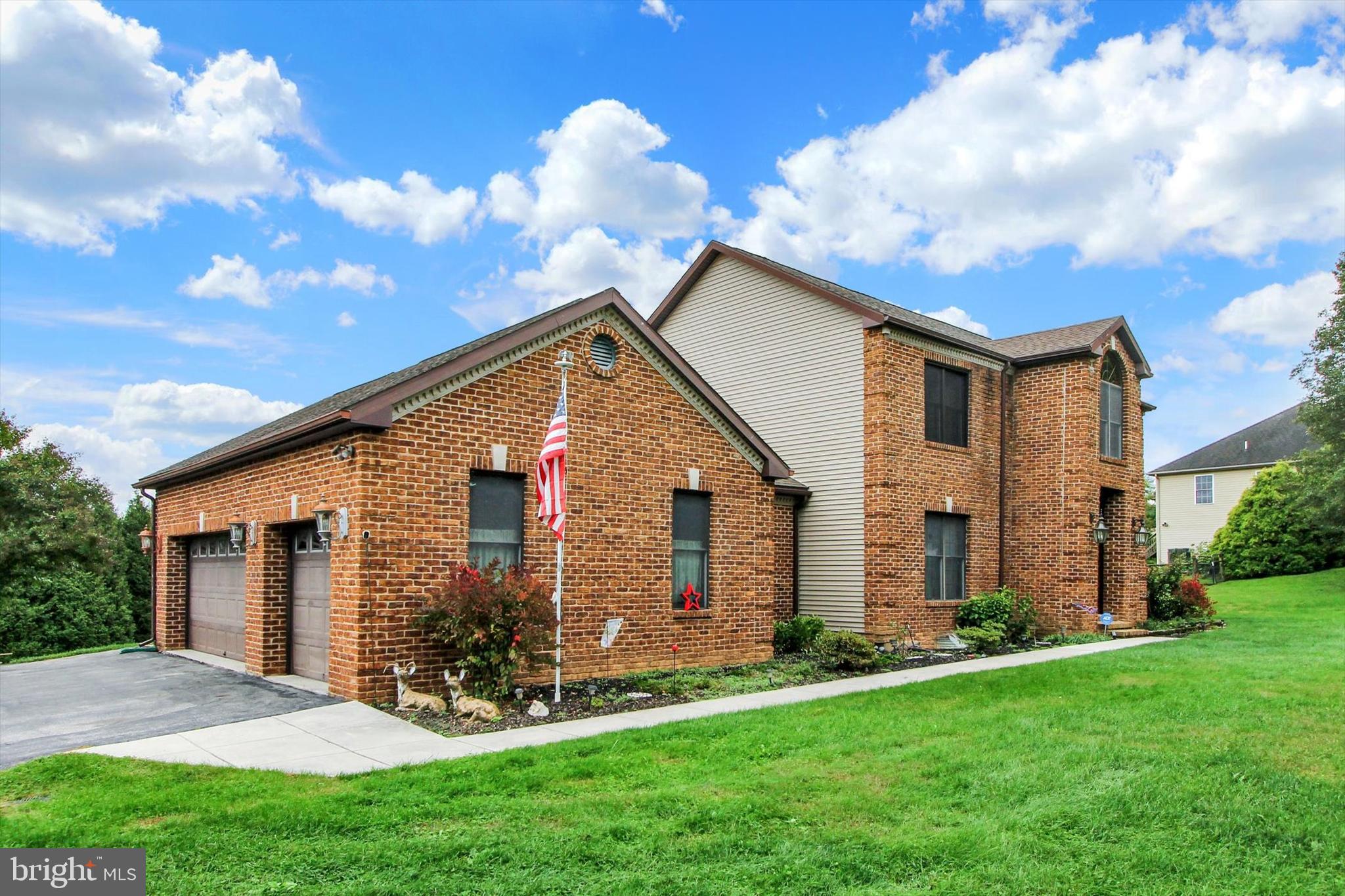 3744 BLUE HILL ROAD