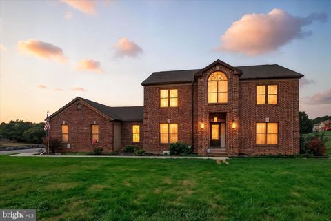 3744 BLUE HILL ROAD HANOVER PA 17331