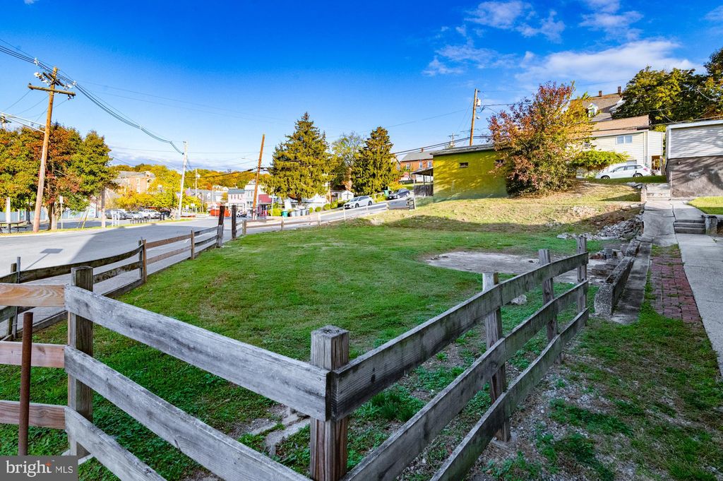 Photo of 101 E Potomac Street, BRUNSWICK, MD 21716 (MLS # MDFR2072972)