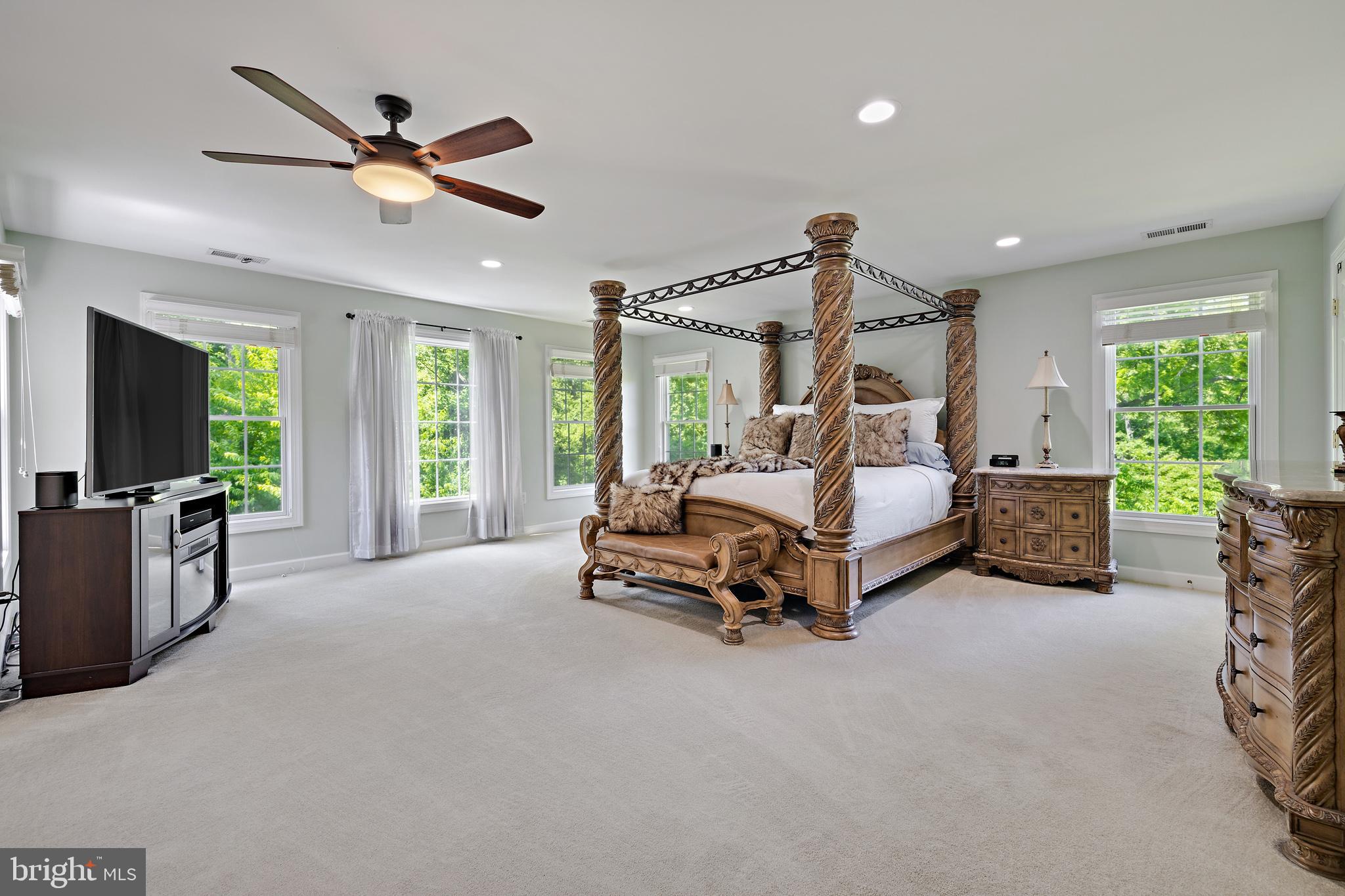 SHORE ACRES - Residential