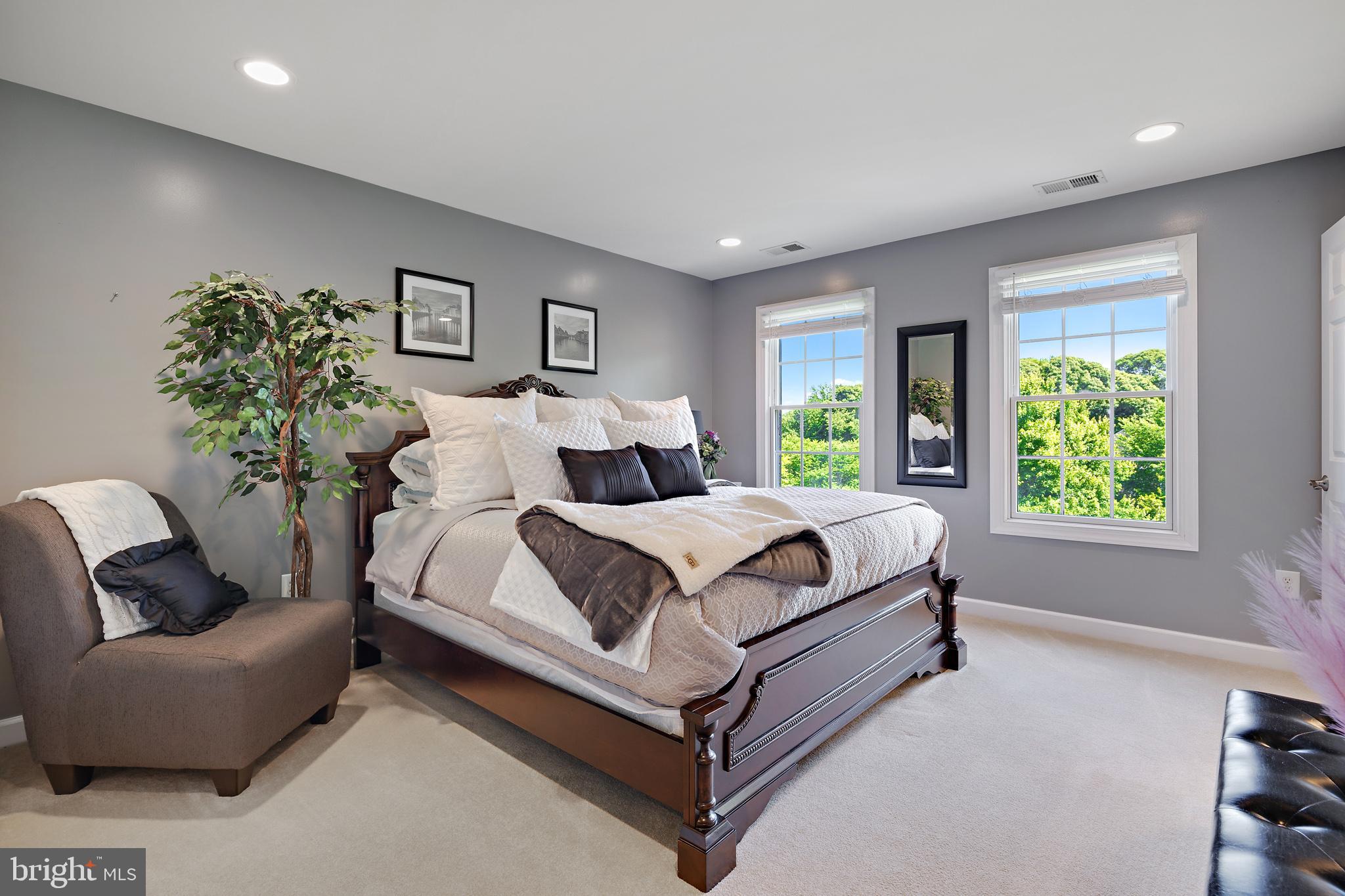 SHORE ACRES - Residential